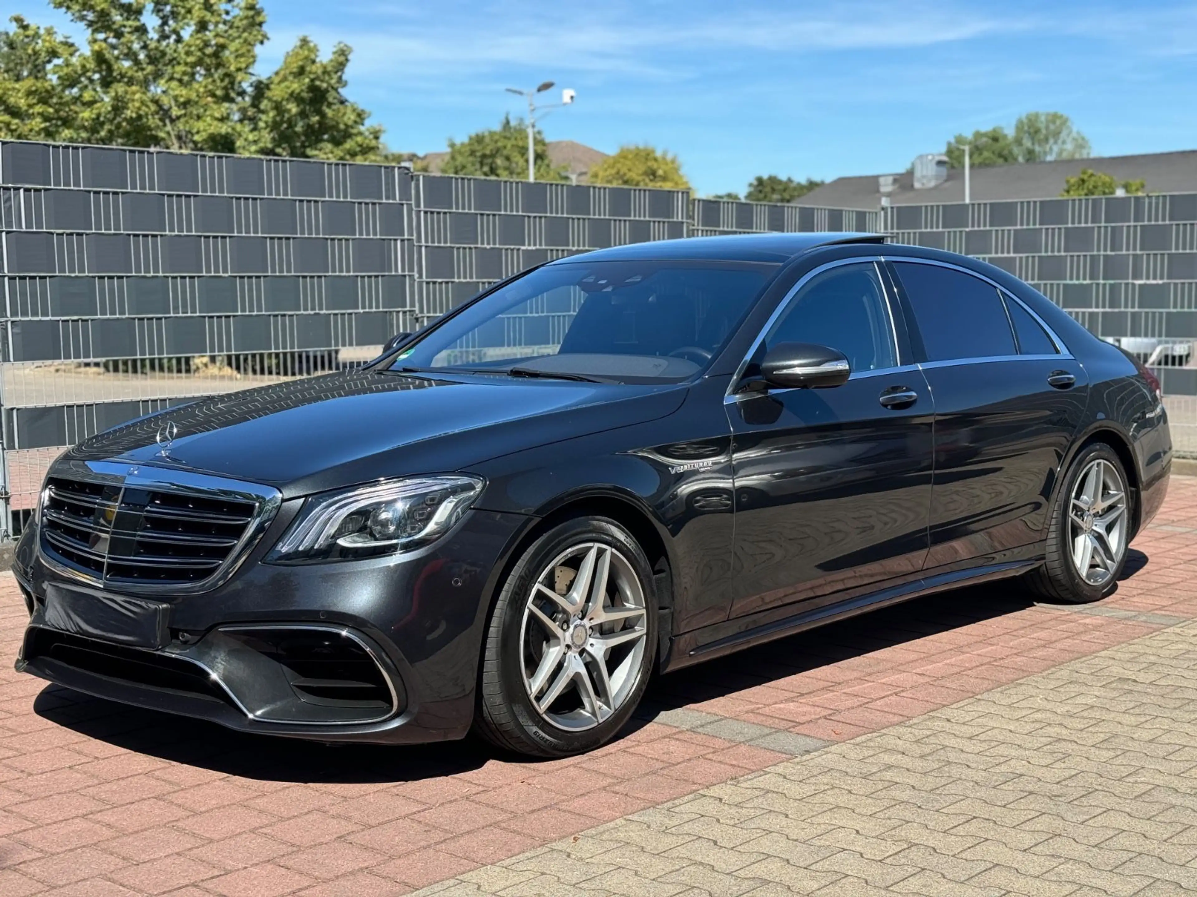 Mercedes-Benz S 500 L AMG Line FOND ENTERTAIN/PANO-SKY/360° — photo 2