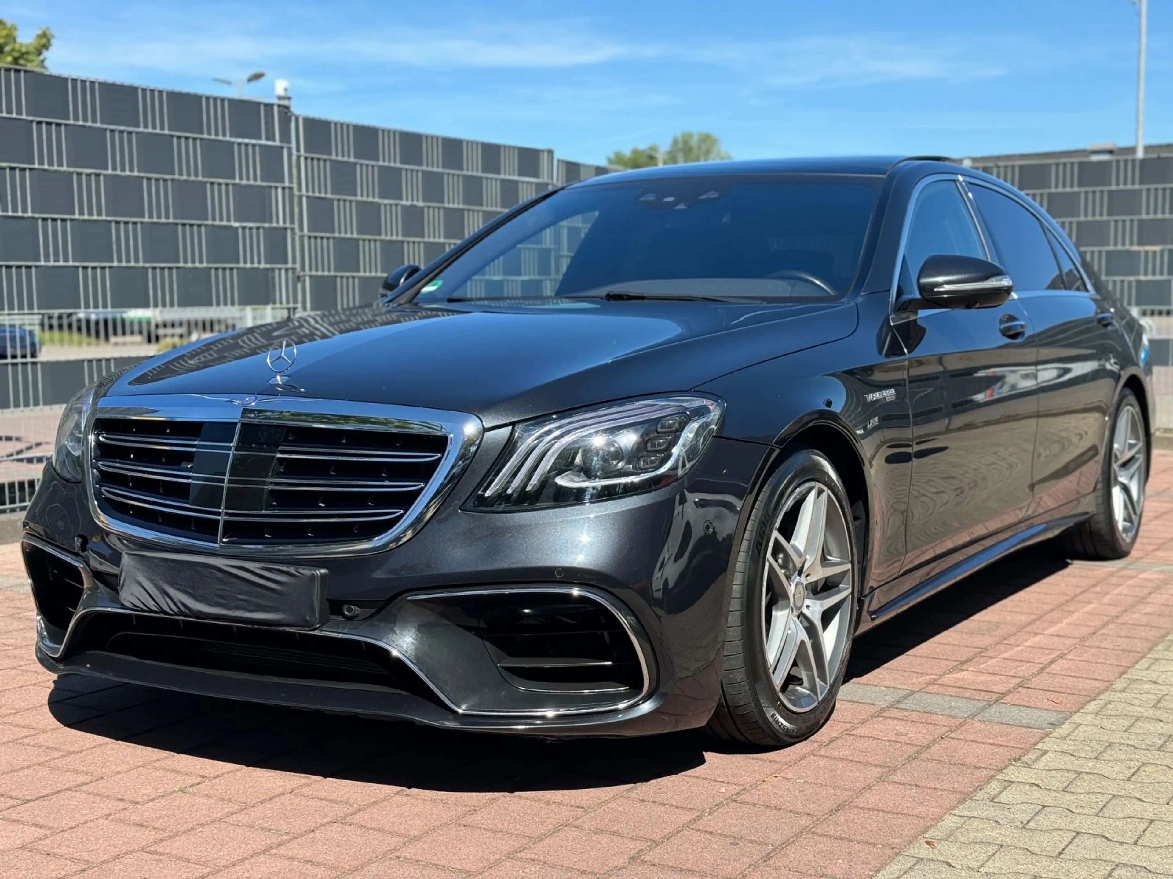 Mercedes-Benz S 500 L AMG Line FOND ENTERTAIN/PANO-SKY/360°