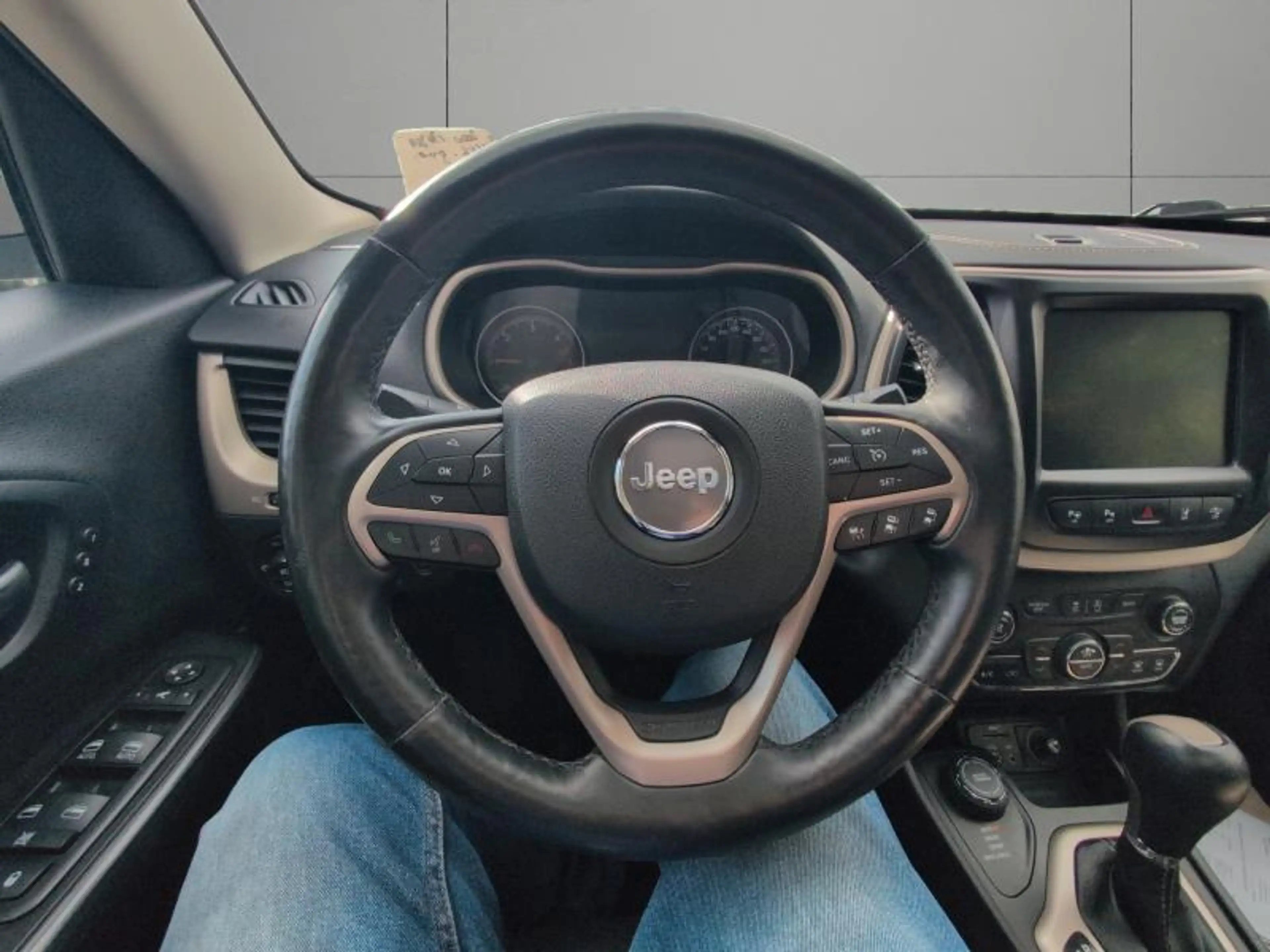 Jeep Cherokee 2.0 170cv Gris 02/15 4X4 B.Auto 7.750€ MARCHAND — photo 11