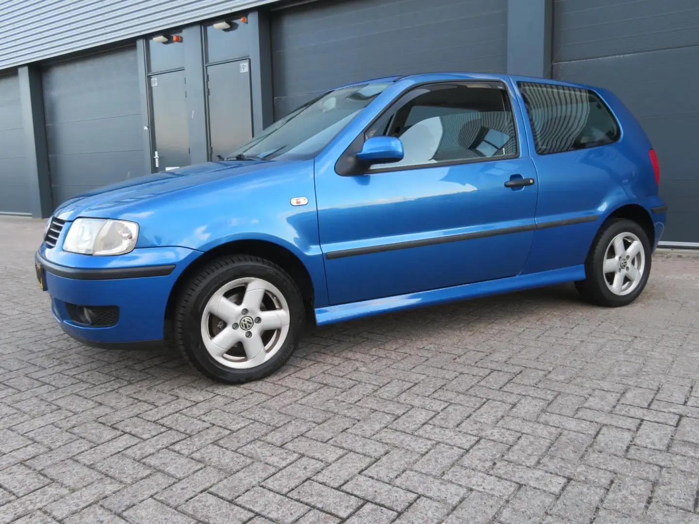 Volkswagen Polo 1.4-16V Trendline nieuw staat nieuwe apk 2026 Blauw - 2