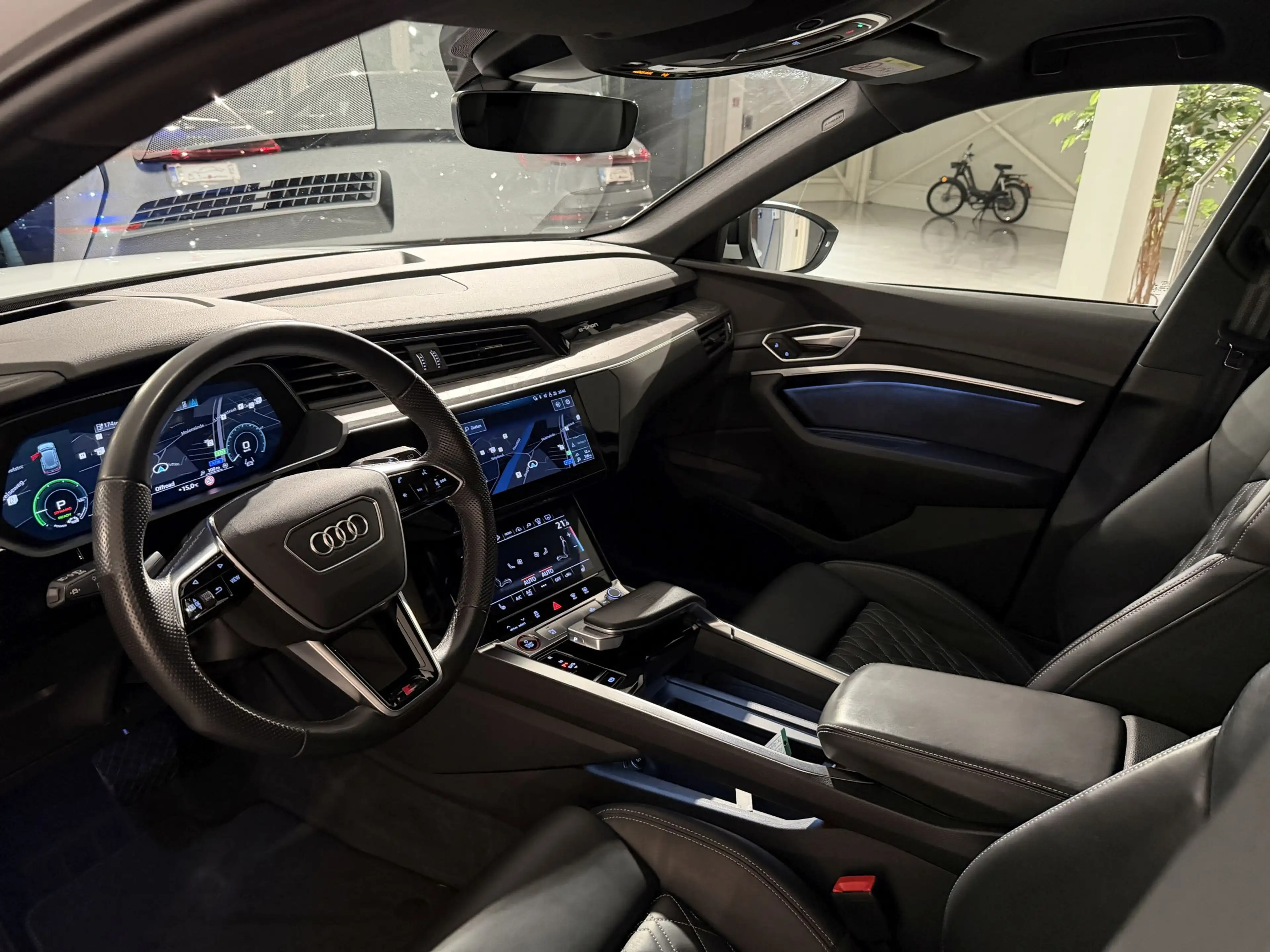 Audi SQ8 e-tron 503PK QUATTRO * FULL BLACK PACK * STANDVERWARMIN — photo 8