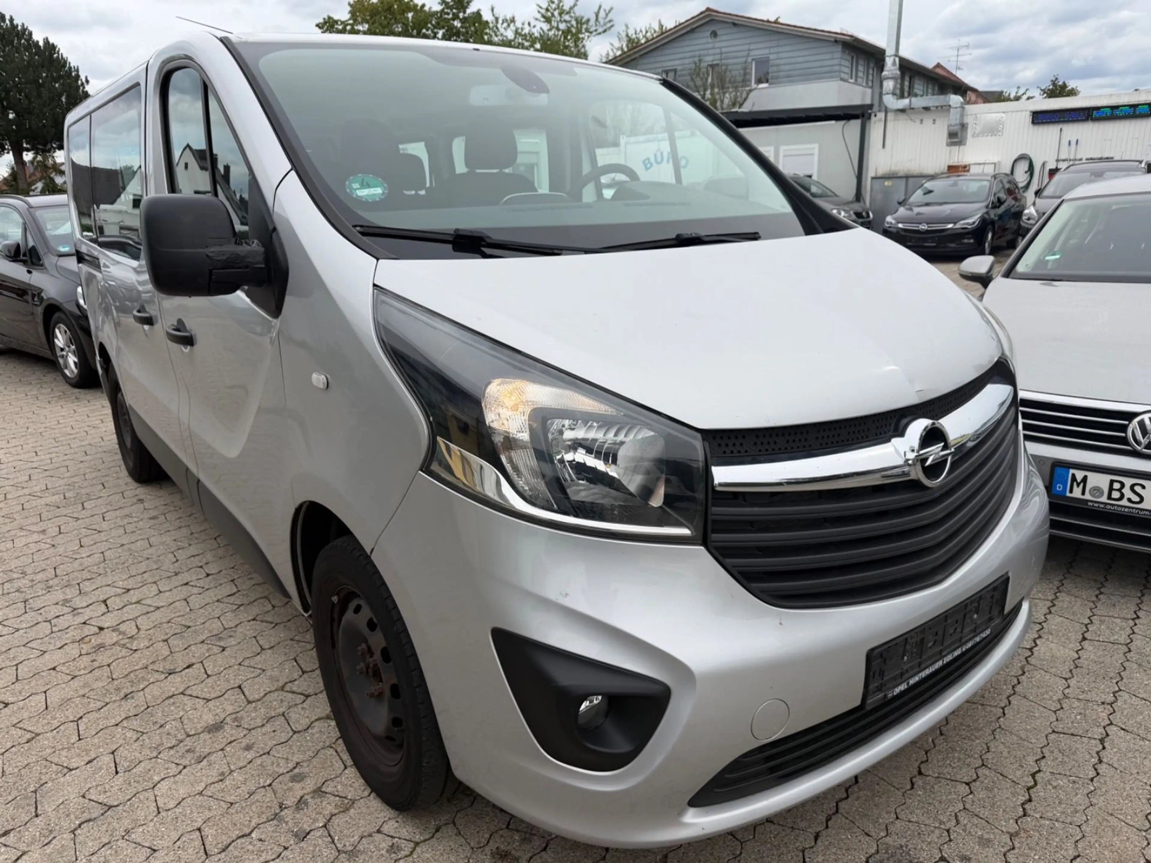 Opel Vivaro B   L1H1  2,9t * Klima * 9-Sitze — photo 2
