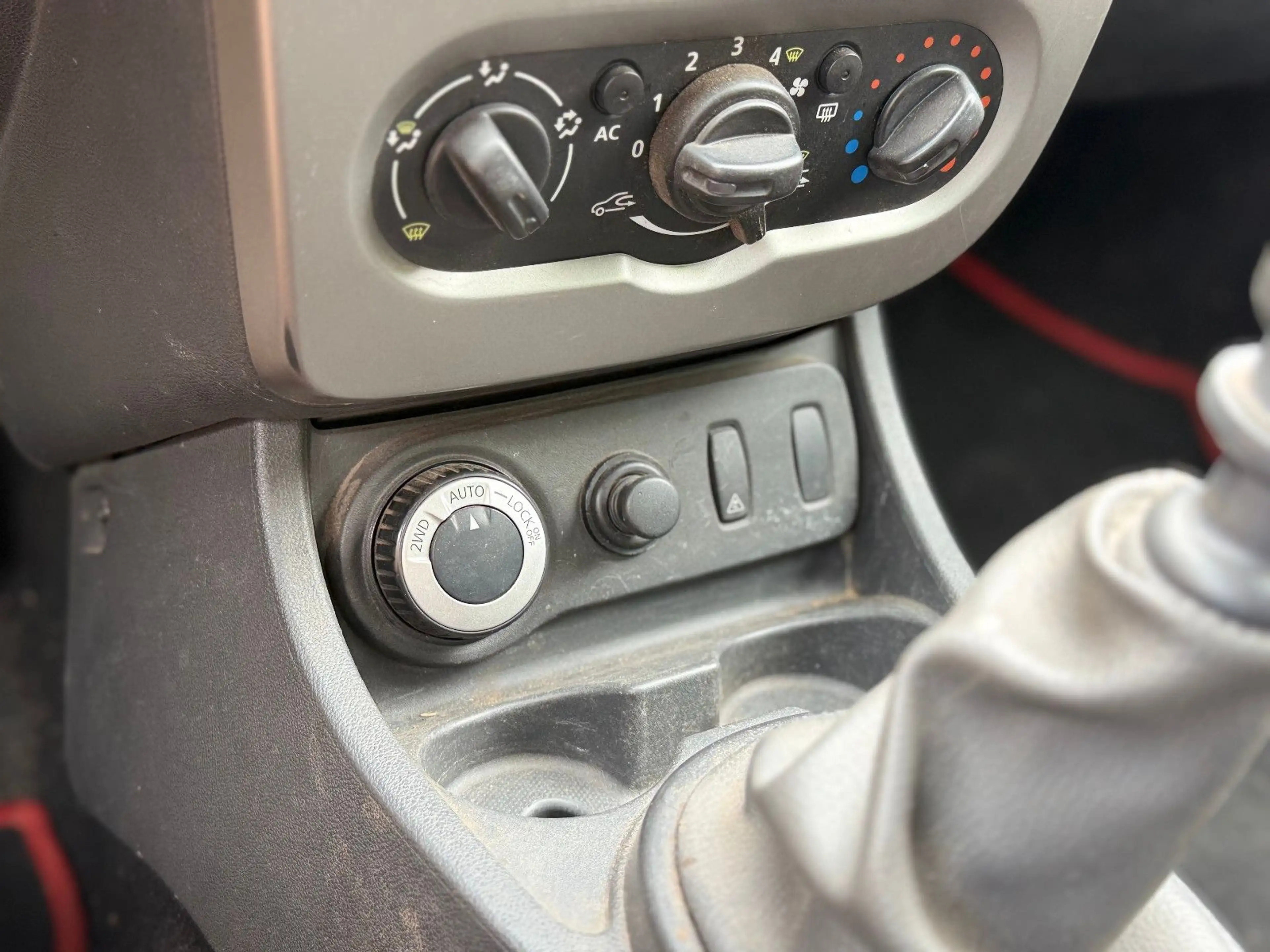 Dacia Duster I Laureate 4x4 KLIMA AHK — photo 8