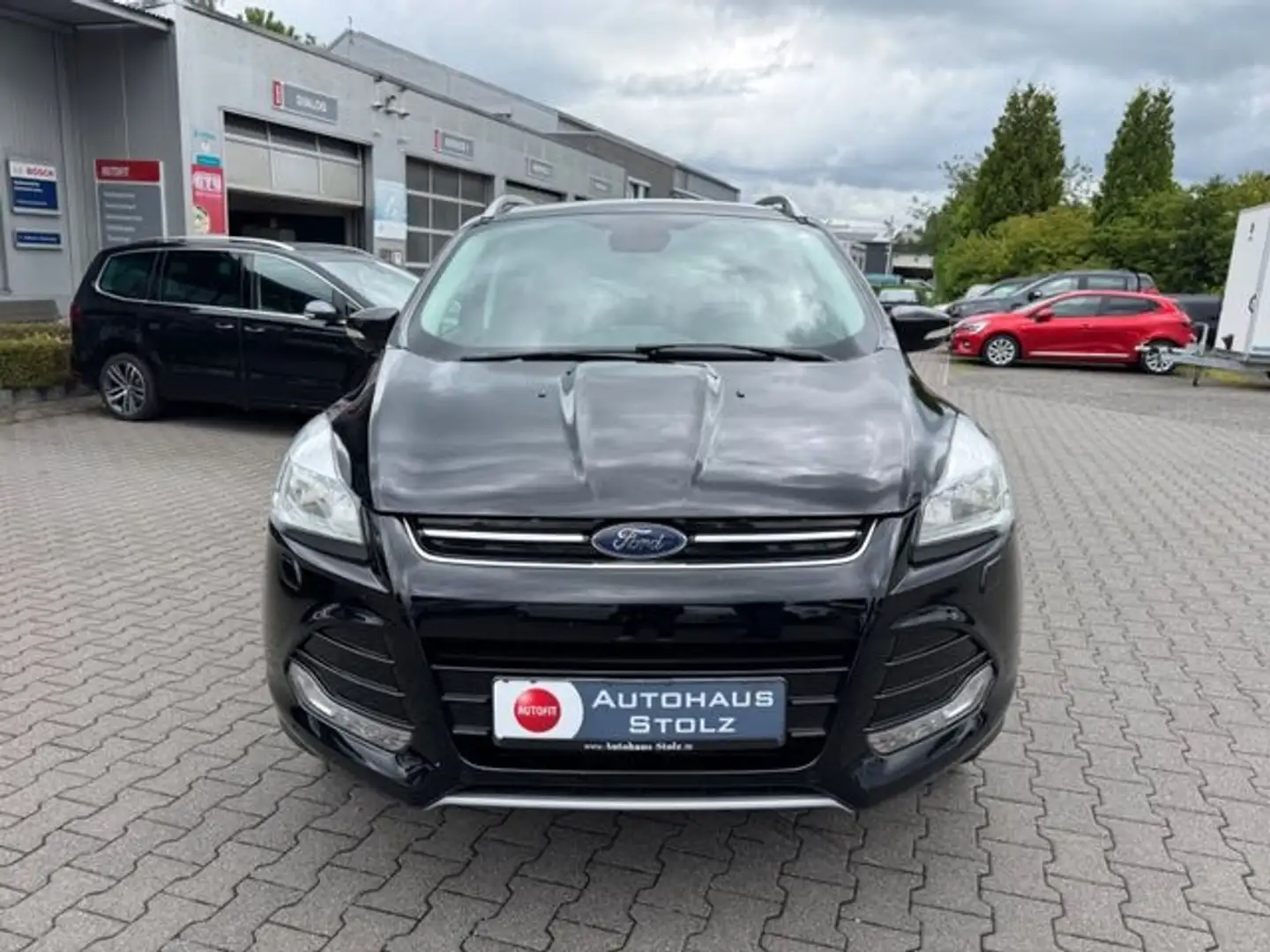 Ford Kuga Titanium Navi Mehrzonenklima SHZ LenkradHZG Keyles Schwarz - 2