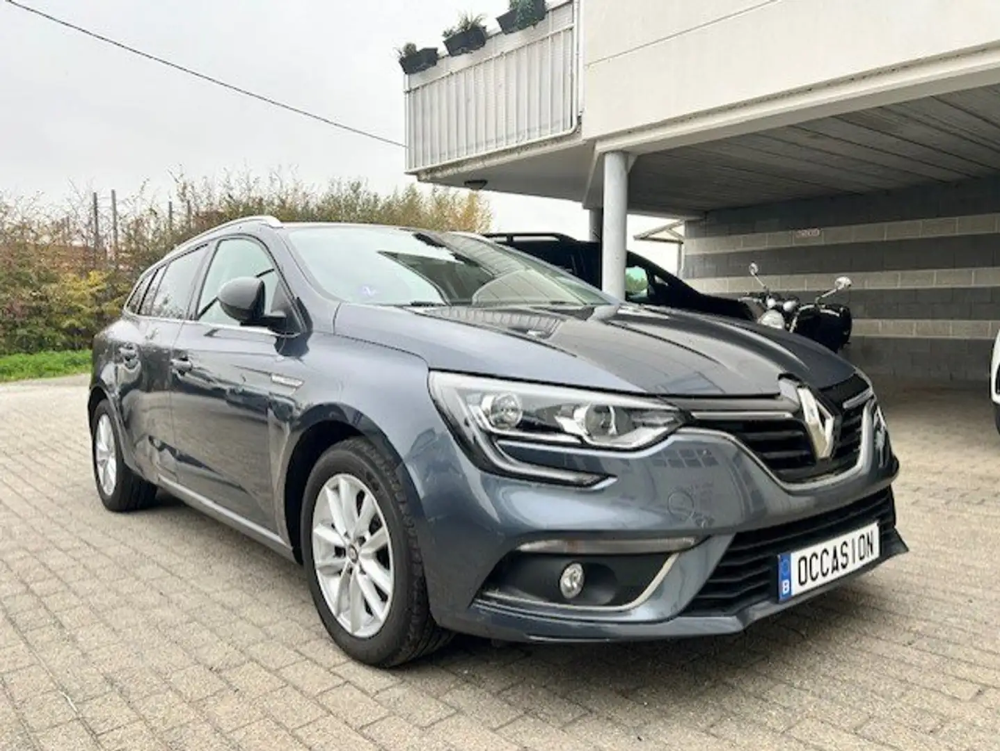 Renault Megane grand tour limited Bleu - 2