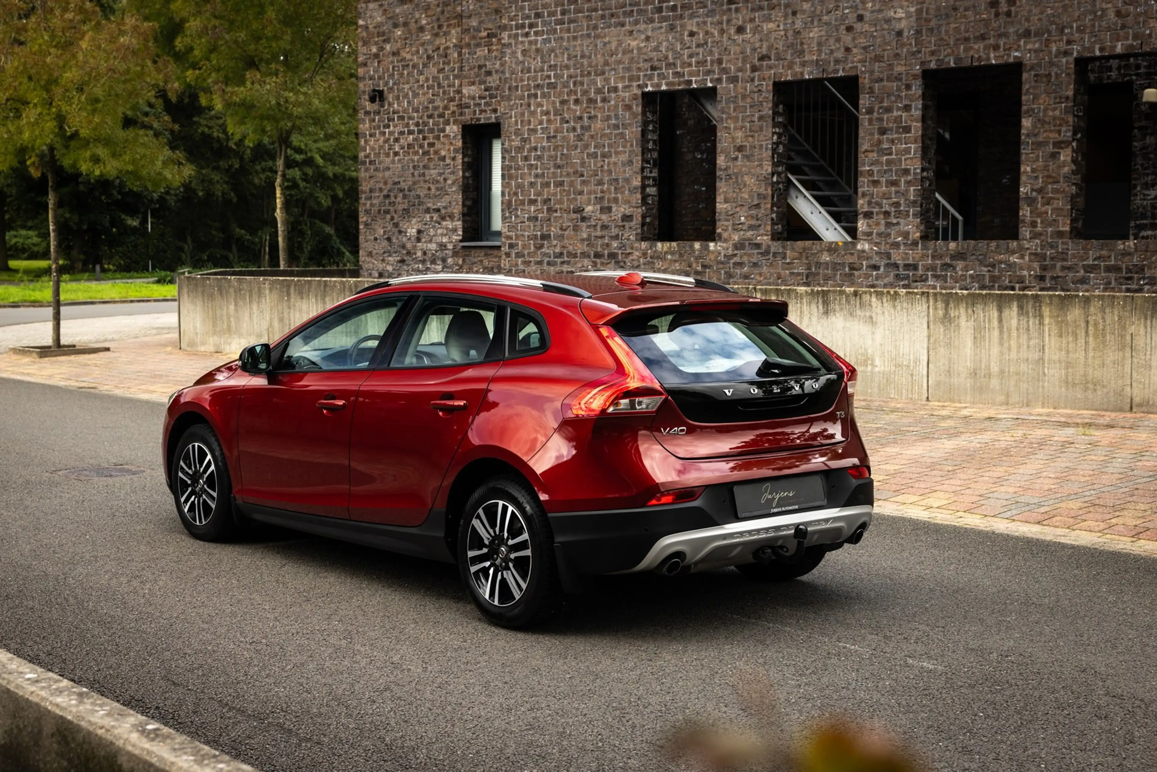 Volvo V40 Cross Country 2.0 T3 Momentum (150pk) LED Standkachel Flamenco — photo 3