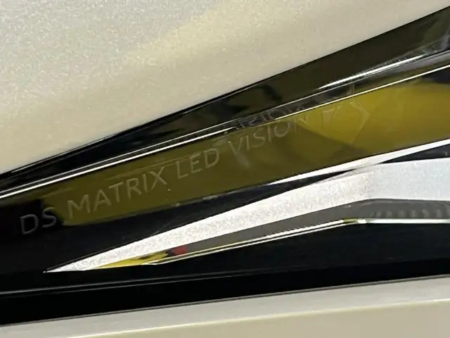 DS Automobiles DS 4 view 10