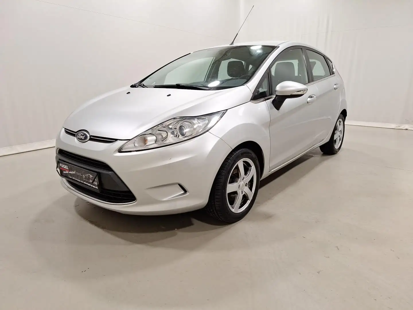 Ford Fiesta 1.25 16V Trend Klima Argent - 2