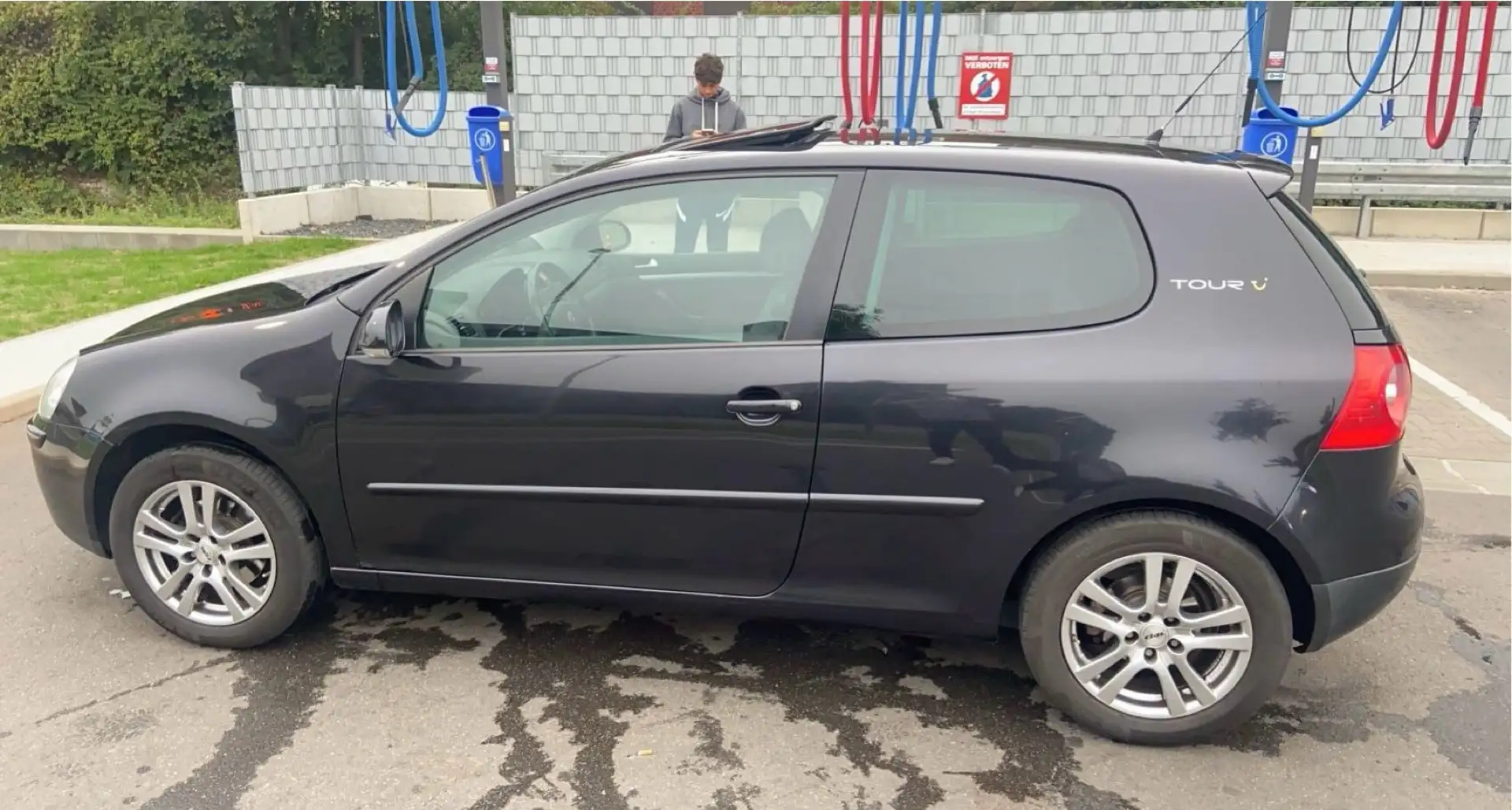 Volkswagen Golf Tour Edition Schwarz - 2
