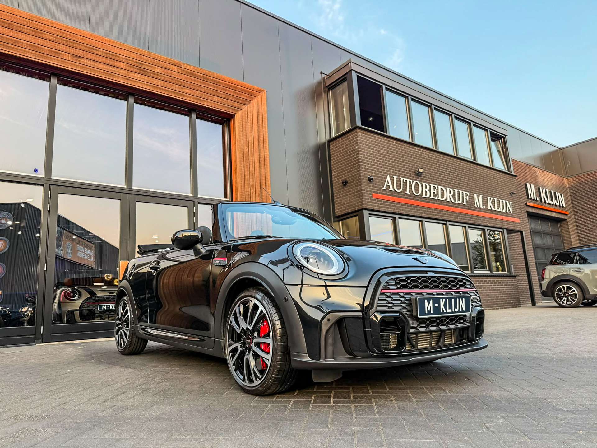 MINI John Cooper Works Cabrio