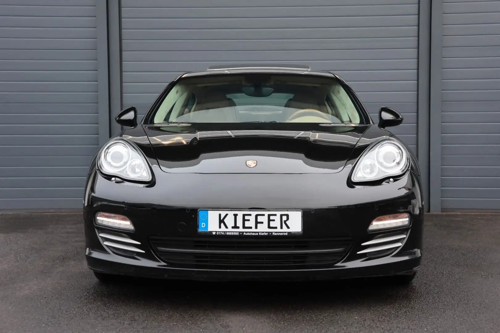 Porsche Panamera 4d 3.6 V6/BOSE/4xSHZ/SBL/LHZ/KAMERA/R20 Schwarz - 2