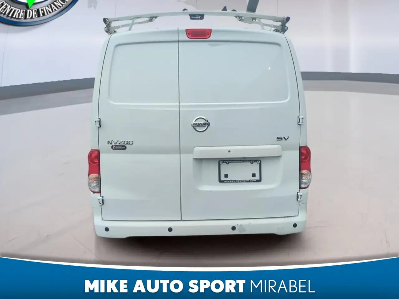 Nissan NV200 снимка Nissan NV200