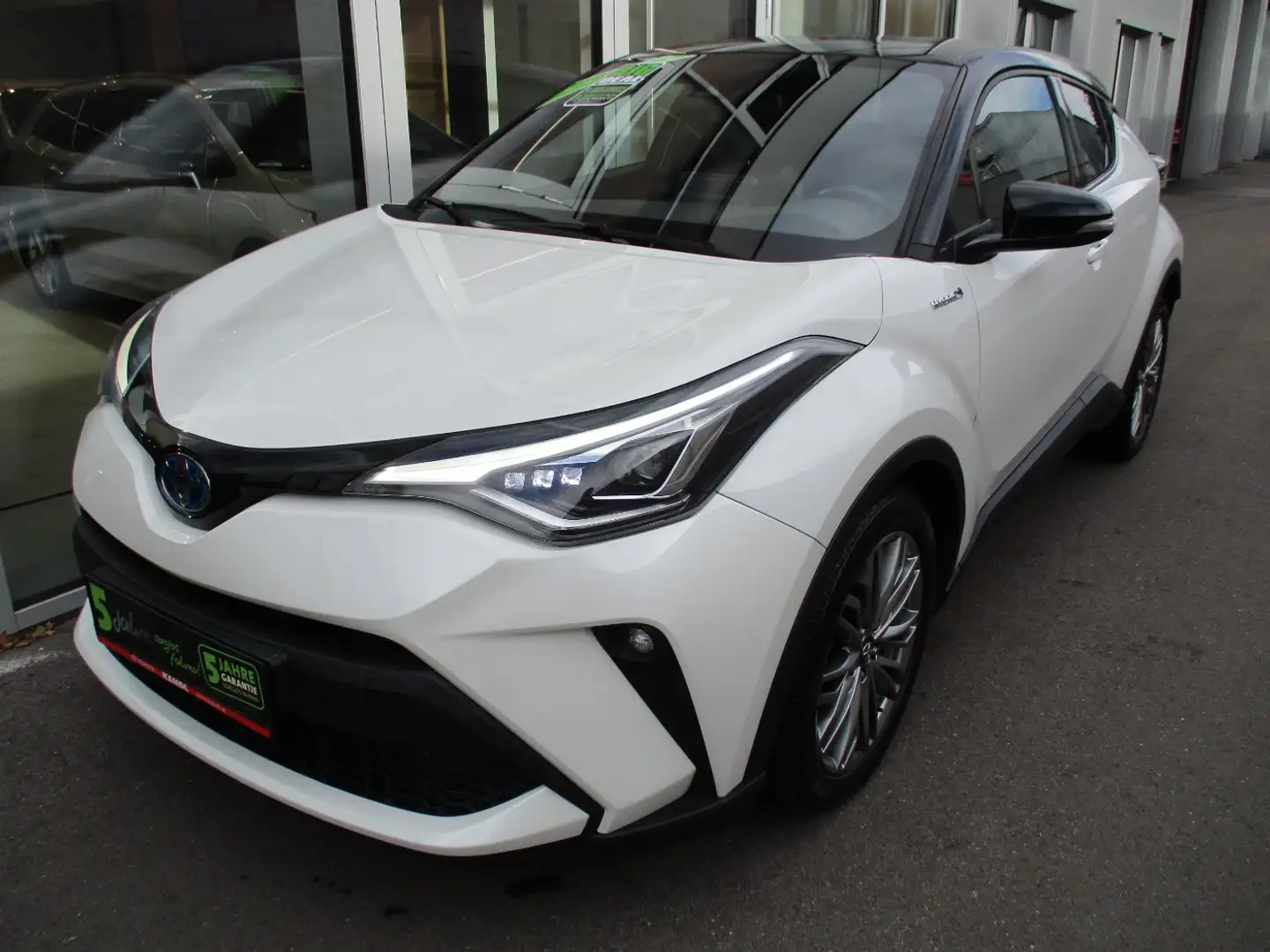 Toyota C-HR 1.8 Hybrid C-HIC CVT Weiß - 2
