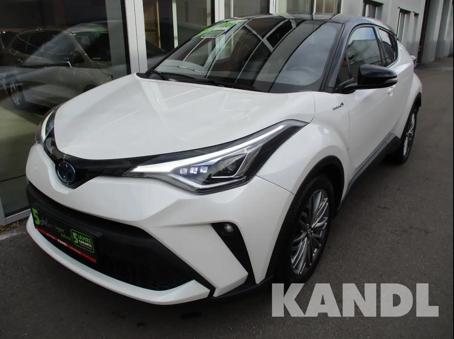 Toyota C-HR 1.8 Hybrid C-HIC CVT Weiß - 1