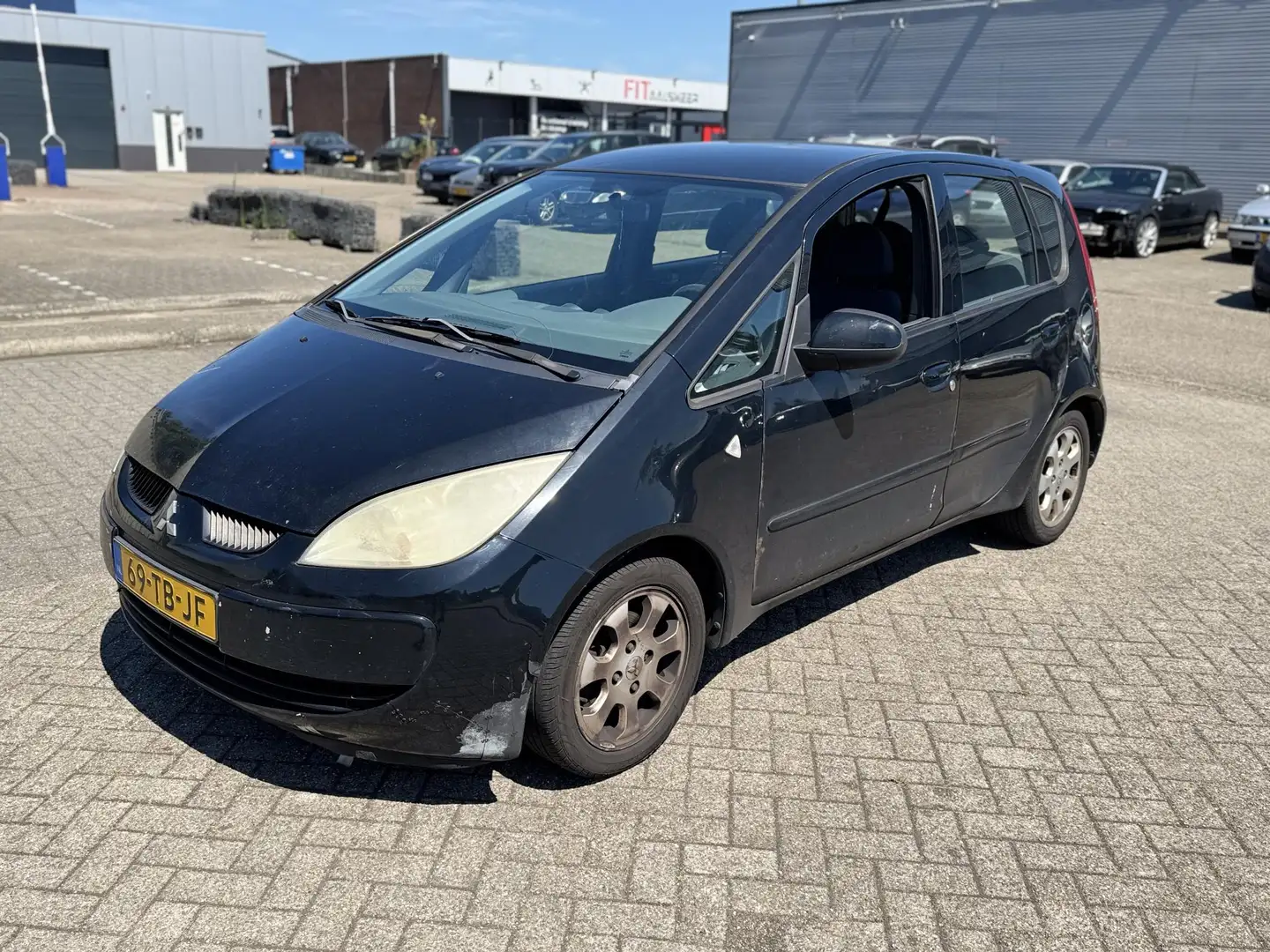 Mitsubishi Colt 1.3 Invite / SLOOP / Zwart - 2
