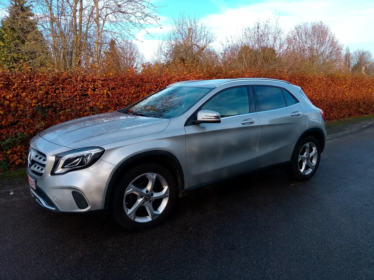 Mercedes-Benz GLA 180 GLA 180 Grijs - 1