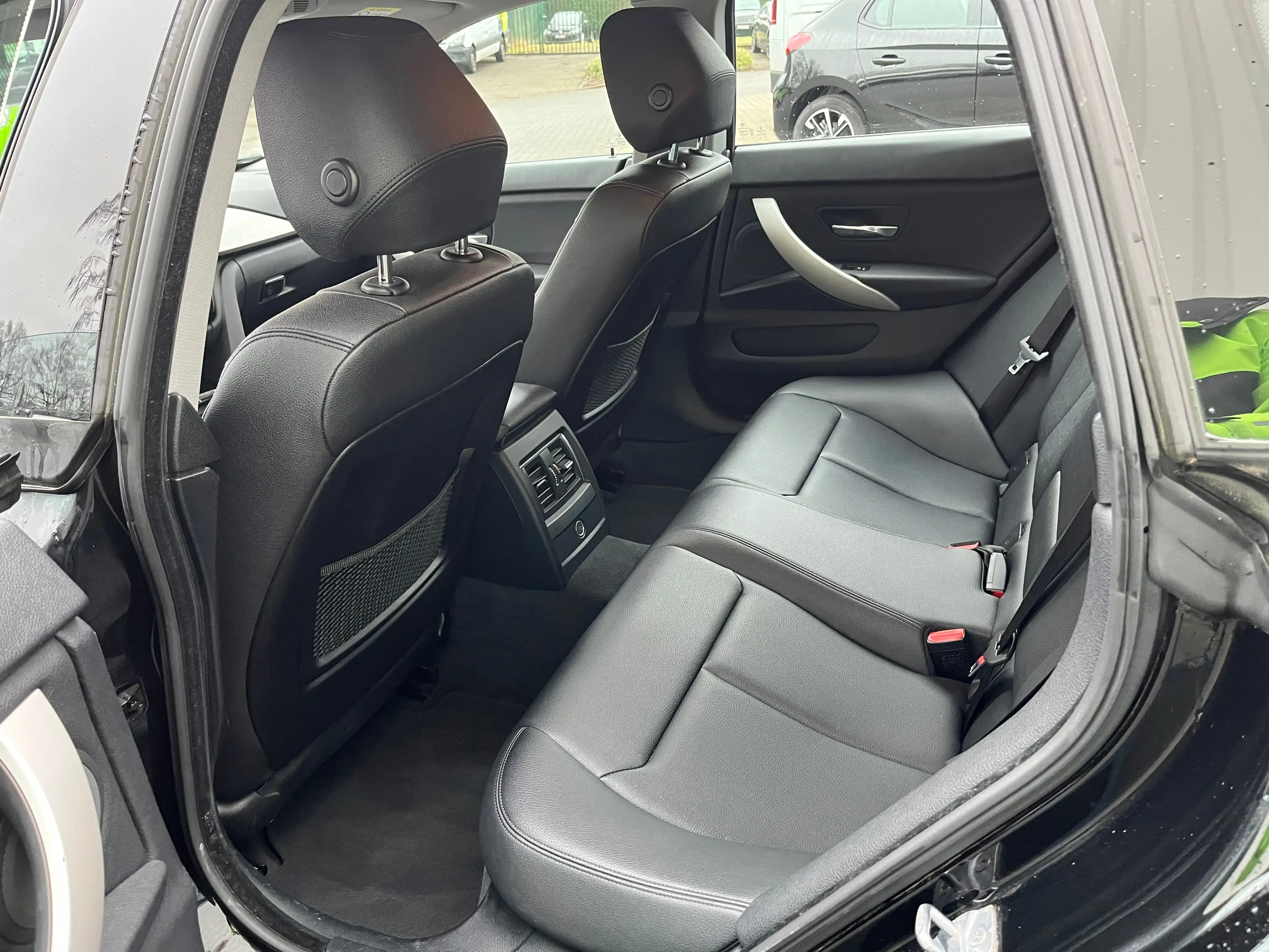BMW 418 Gran Coupé 418 d Business AdBlue (ACO) (EU6c) — photo 10