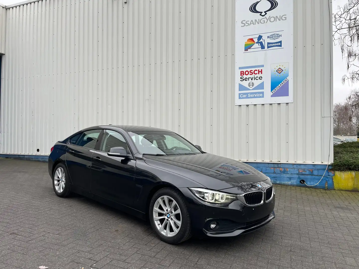 BMW 418 Gran Coupé 418 d Business AdBlue (ACO) (EU6c) Schwarz - 2