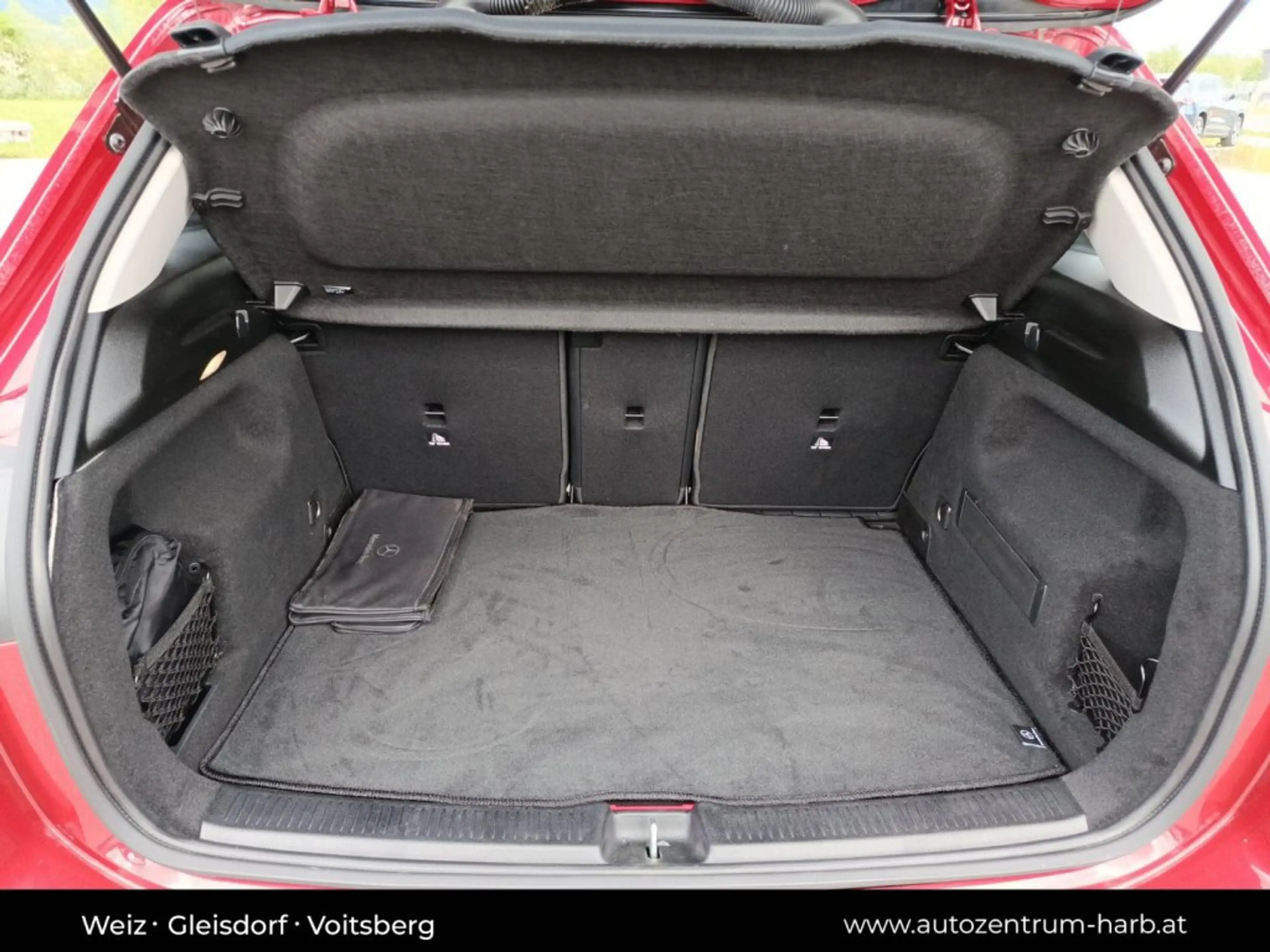 Mercedes-Benz B 250 e — photo 15