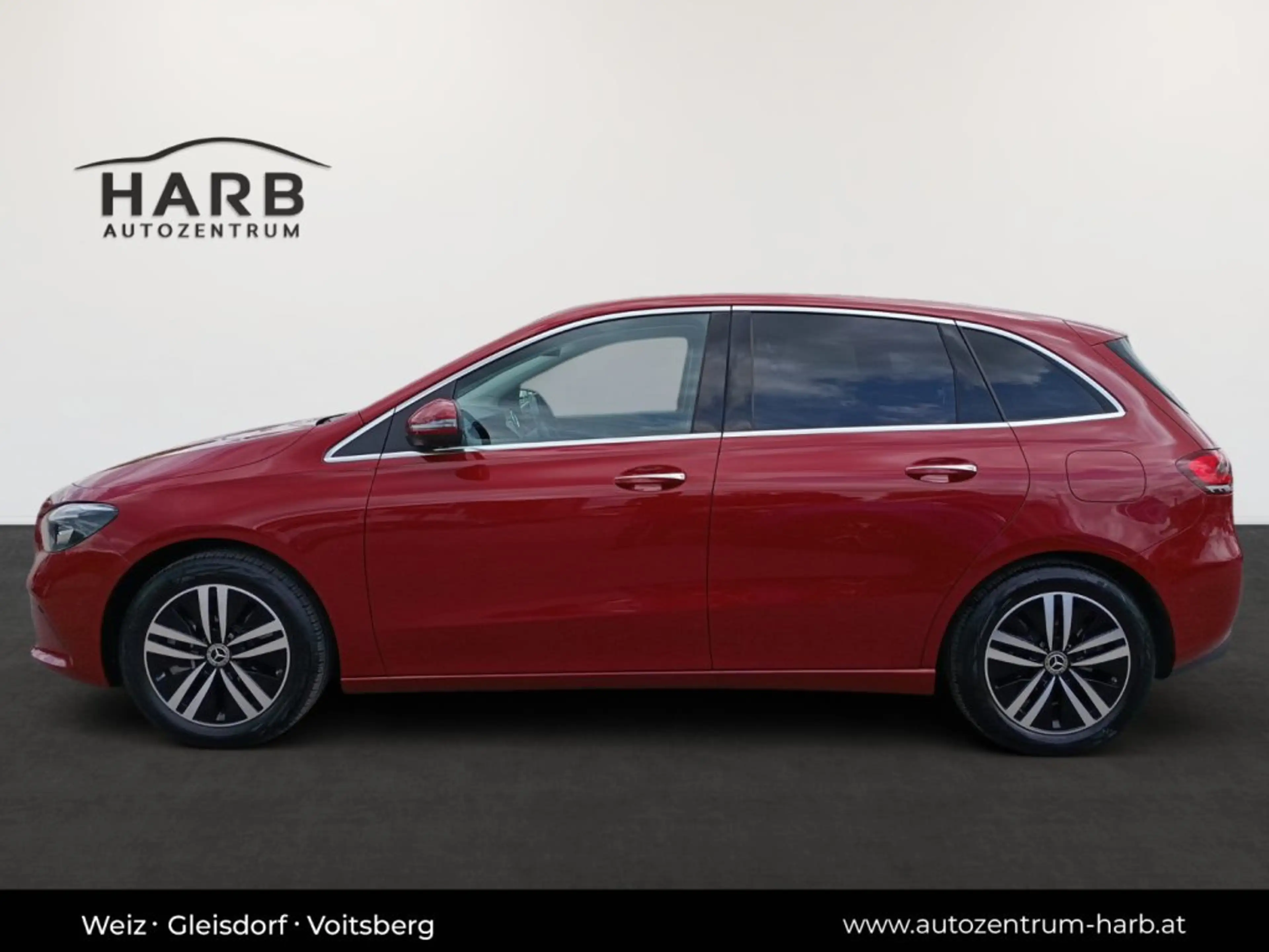 Mercedes-Benz B 250 e — photo 10