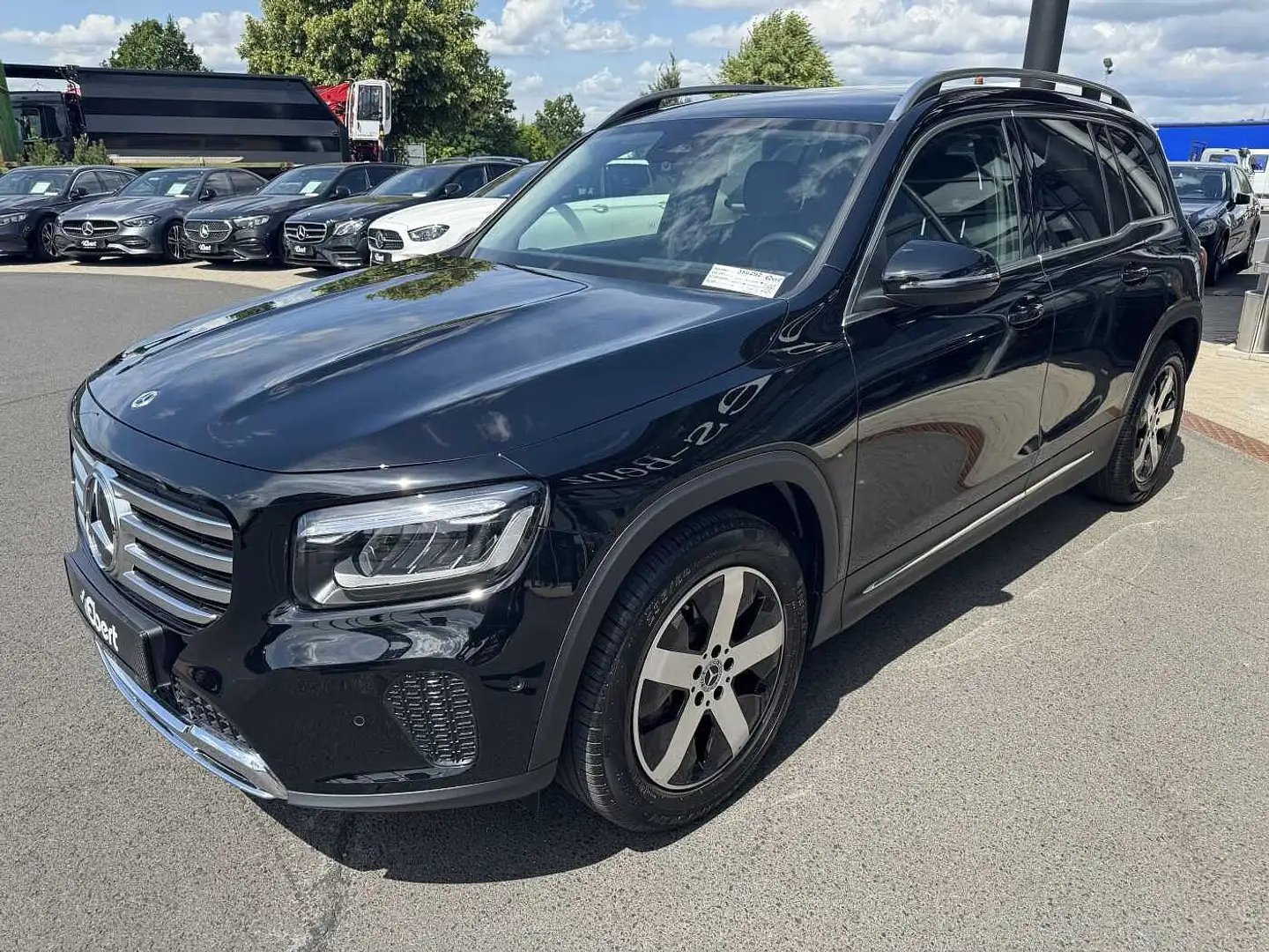Mercedes-Benz GLB 180 Progressive+AHK+RKamera+LED+ IHC+DAB Schwarz - 2