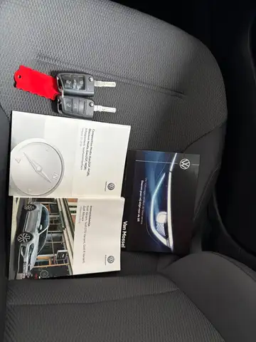 Volkswagen Golf view 25