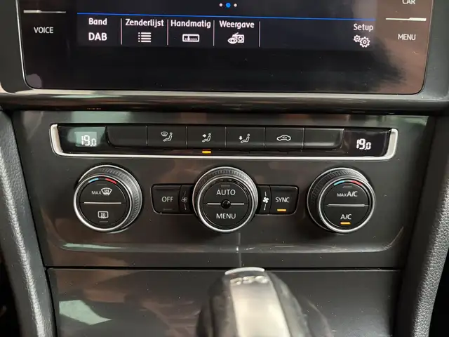 Volkswagen Golf view 14
