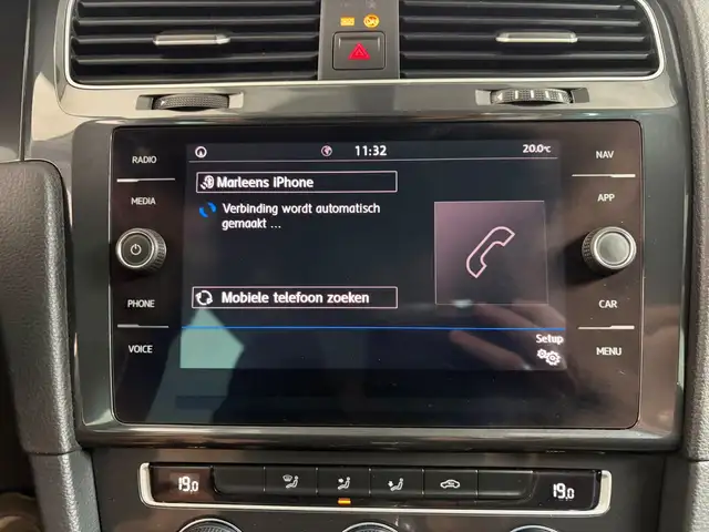 Volkswagen Golf view 19