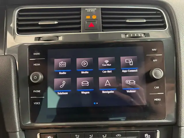 Volkswagen Golf view 22