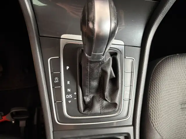Volkswagen Golf view 15