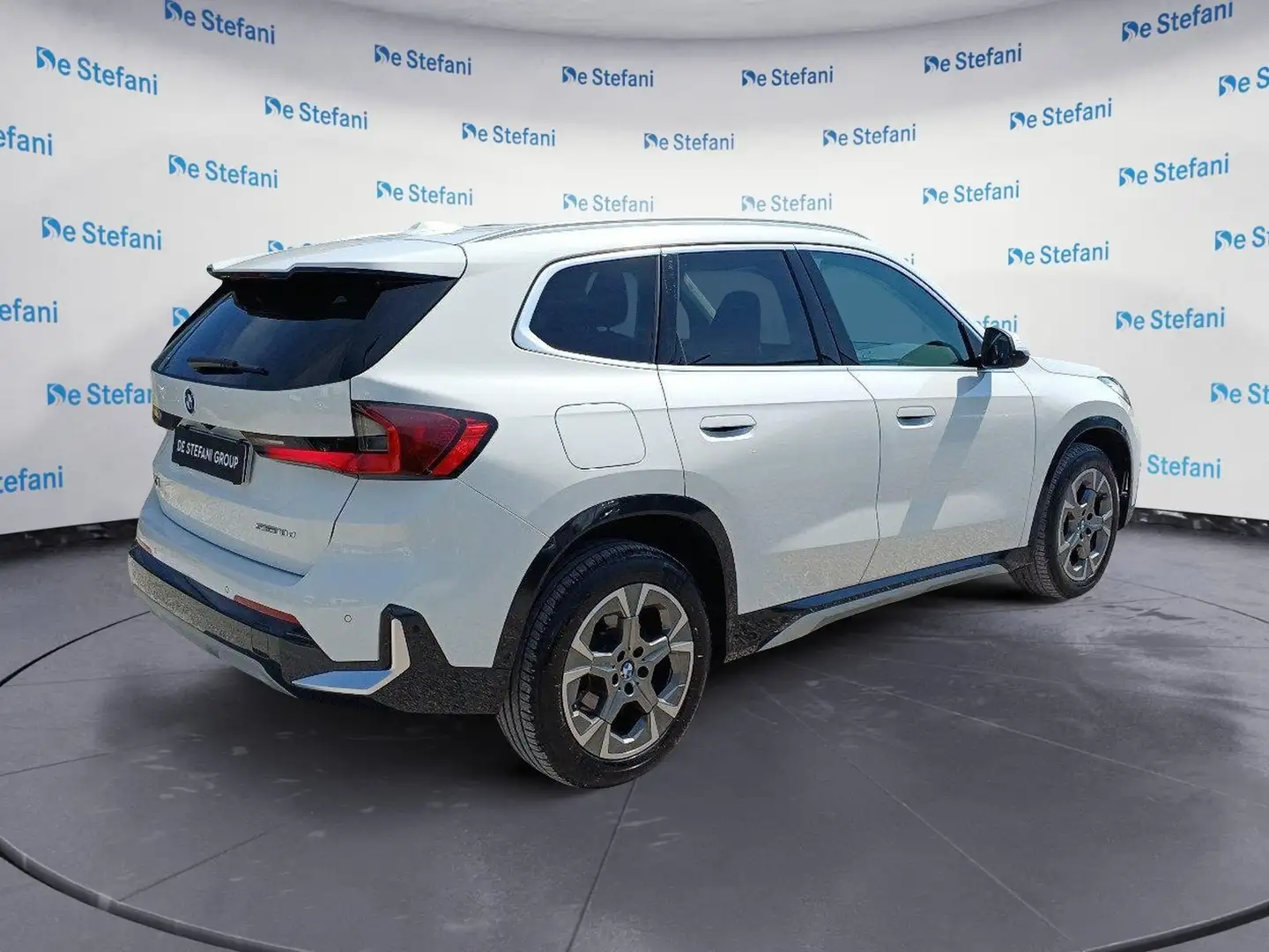 BMW X1 X1 sDrive 18d xLine Blanc - 2