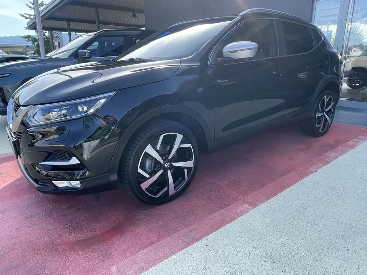Nissan Qashqai Tekna+ 1,6 dCi Auto. Pro-Pilot BOSE Pano! Schwarz - 1