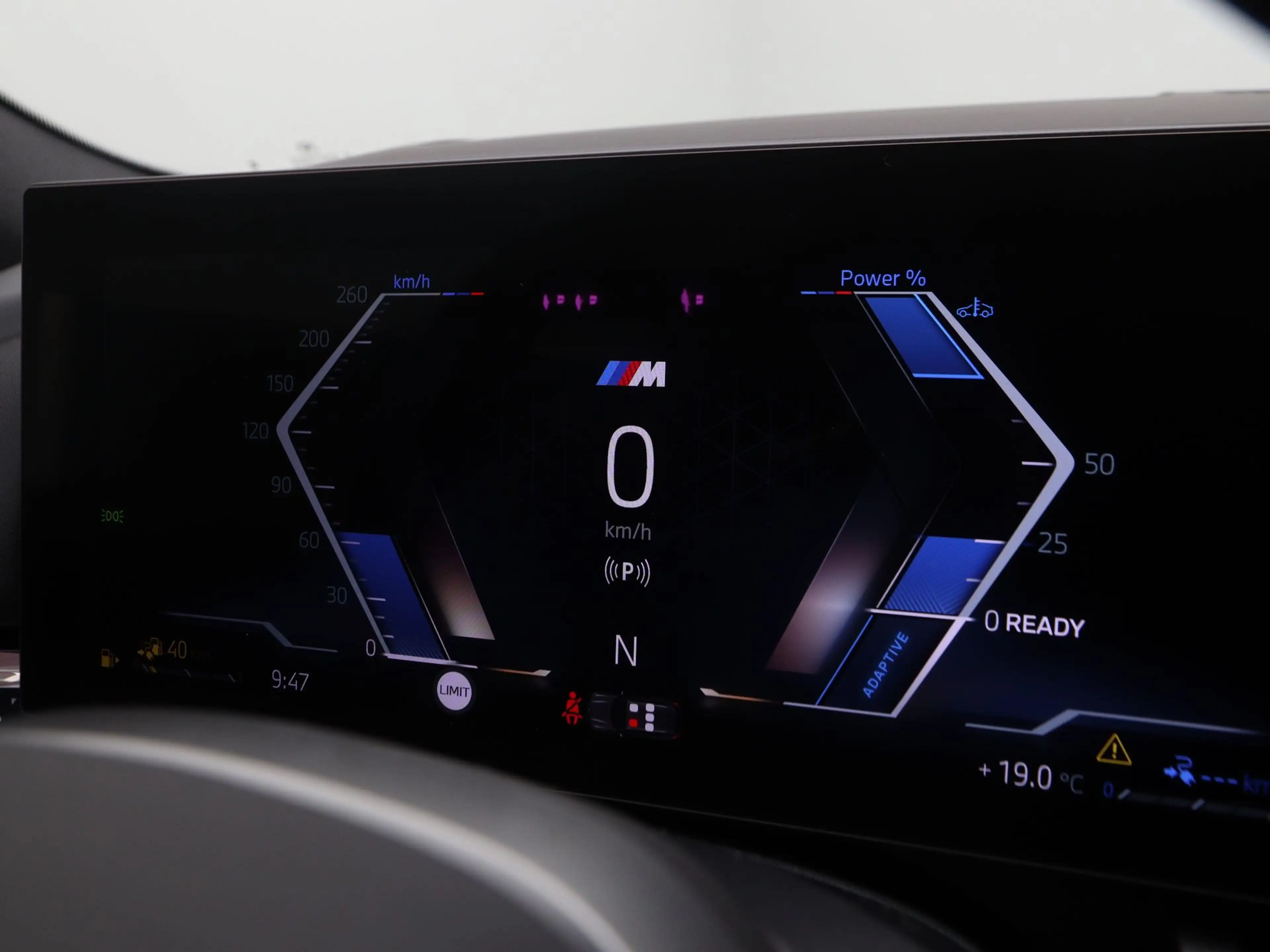 BMW 550 5 serie Touring 550e xDrive — photo 3