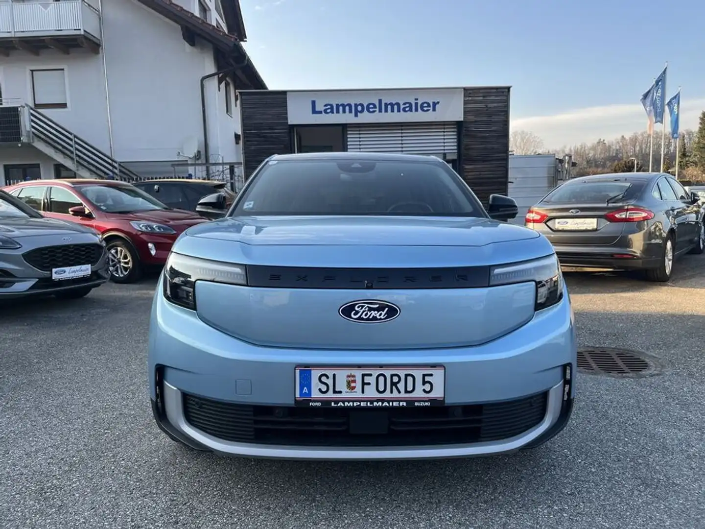 Ford Explorer Premium AWD Blau - 2