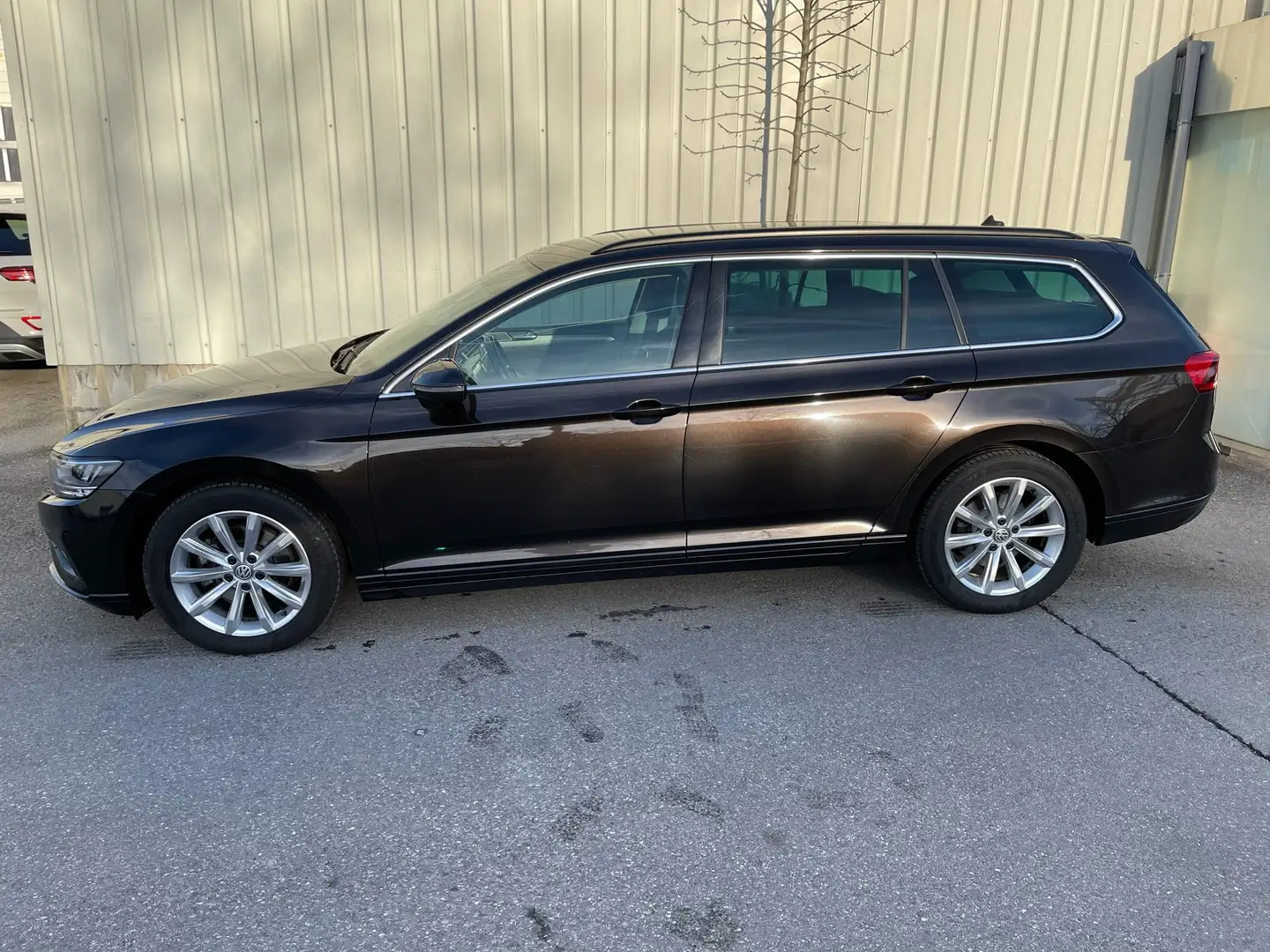 Volkswagen Passat Variant 4Motion DSG Business TDI Marrón - 1