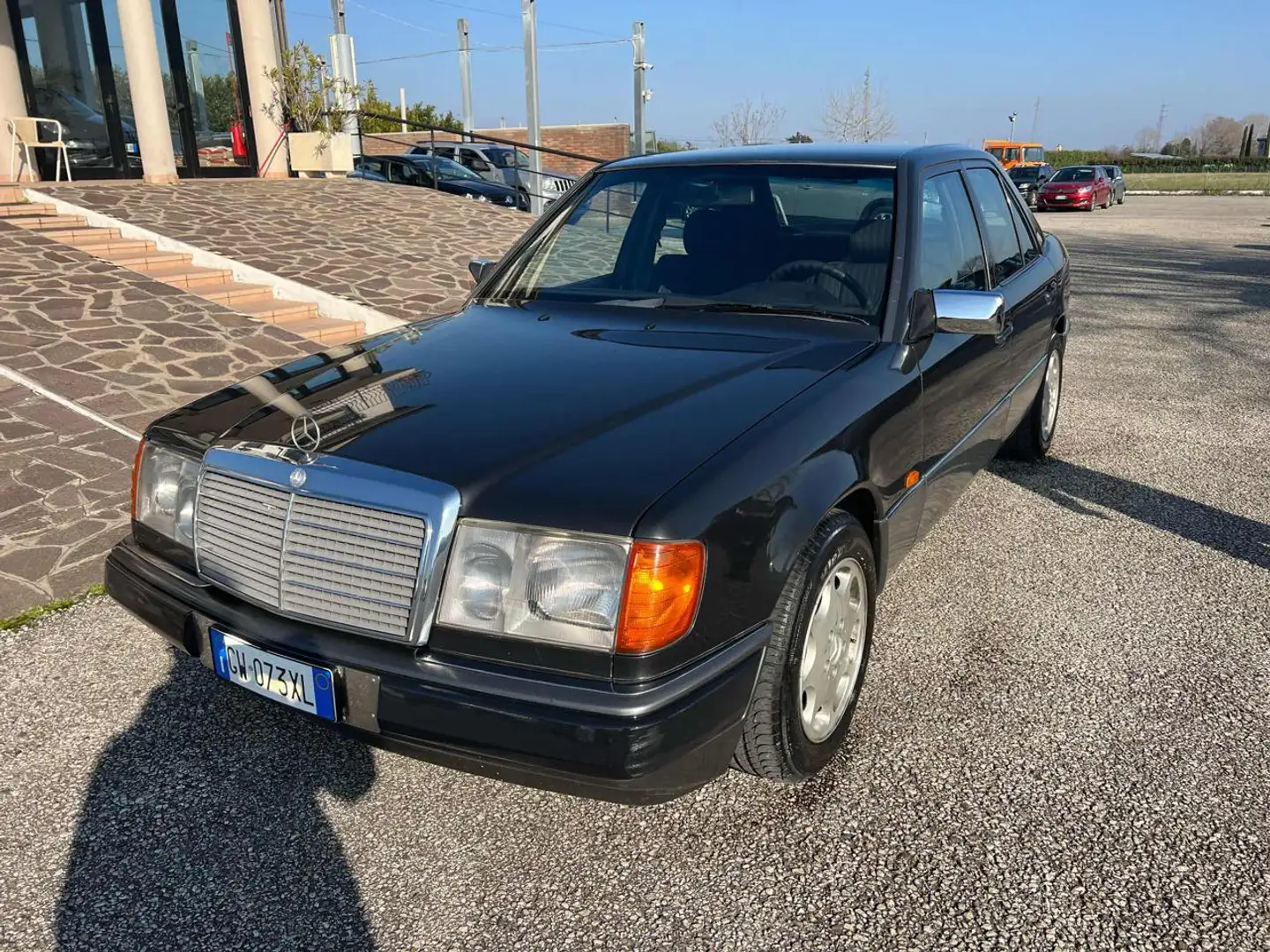 Mercedes-Benz 250 W124 TURBO DIESEL Negru - 1