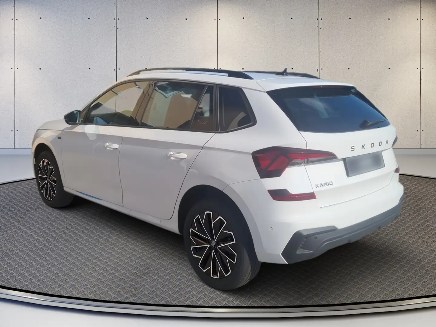 Skoda Kamiq Tour 1.0 TSI DSG+Navi+Komfort Weiß - 2