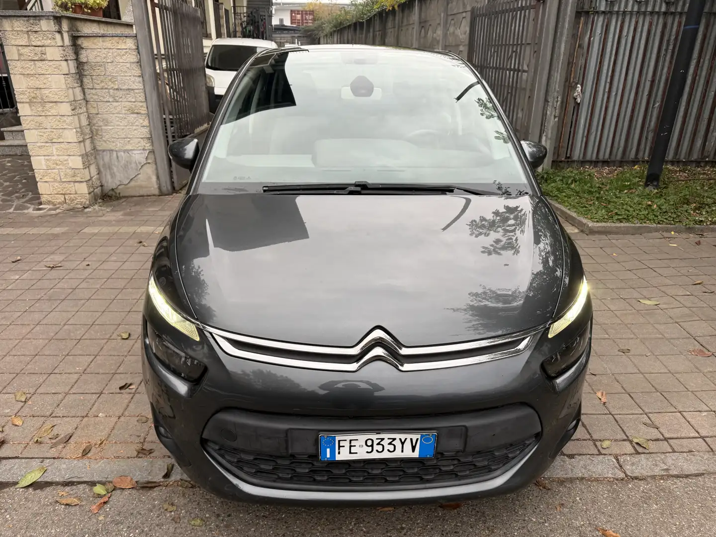 Citroen C4 Picasso 1.6 bluehdi Business s&s 100cv Grijs - 2