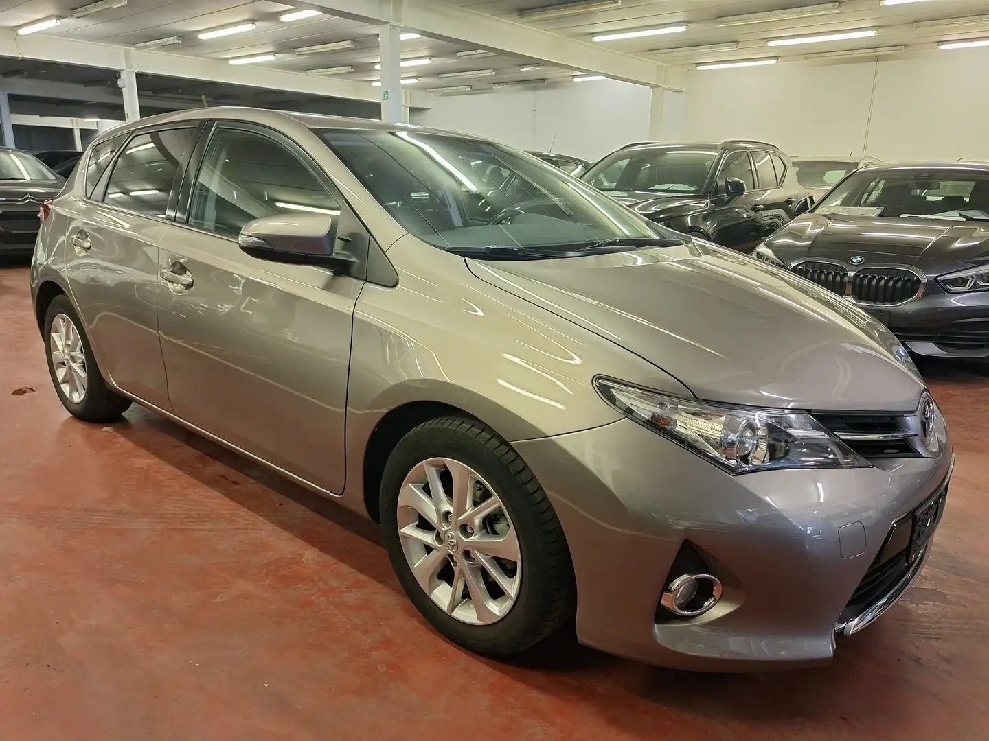 Toyota Auris Auris 1.4 D-4D Comfort Alu Beige - 2