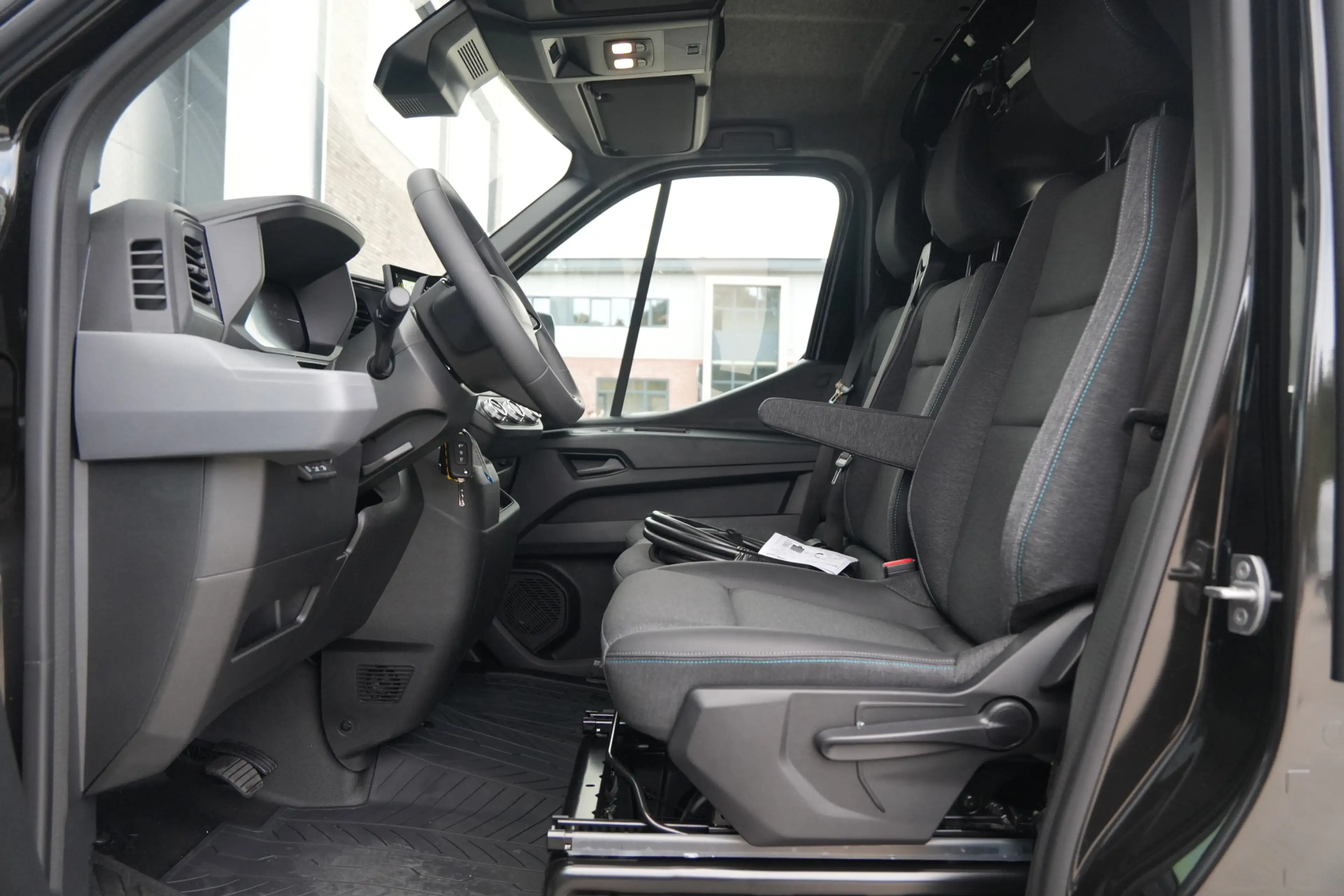 Renault Master E-Tech T35 L2H2 Advance Long Range 87 kWh 143pk - — photo 14