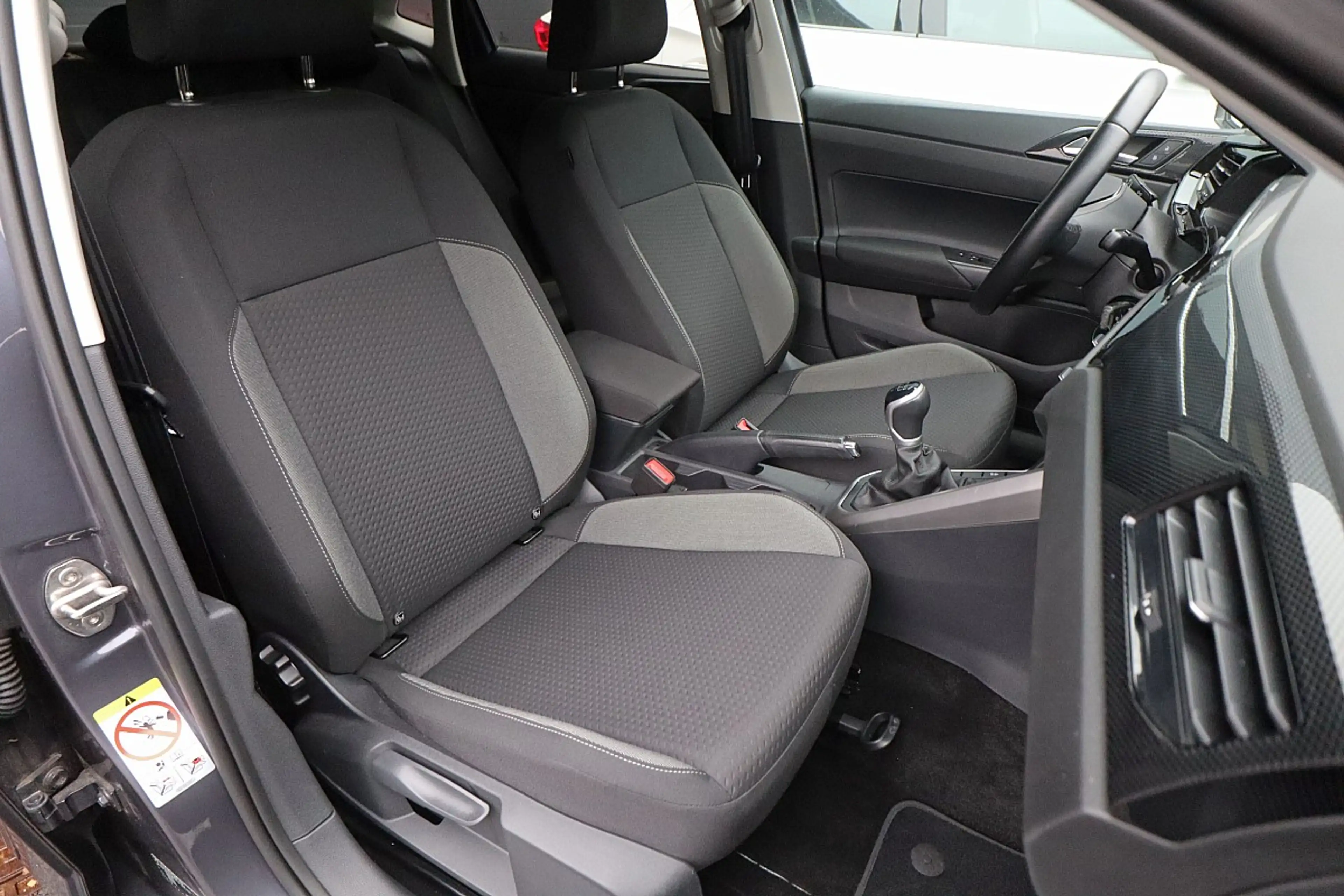 Volkswagen Polo 1,0 TSI Life ACC, LED, Navi, Kamera, Fernlichta... — photo 7
