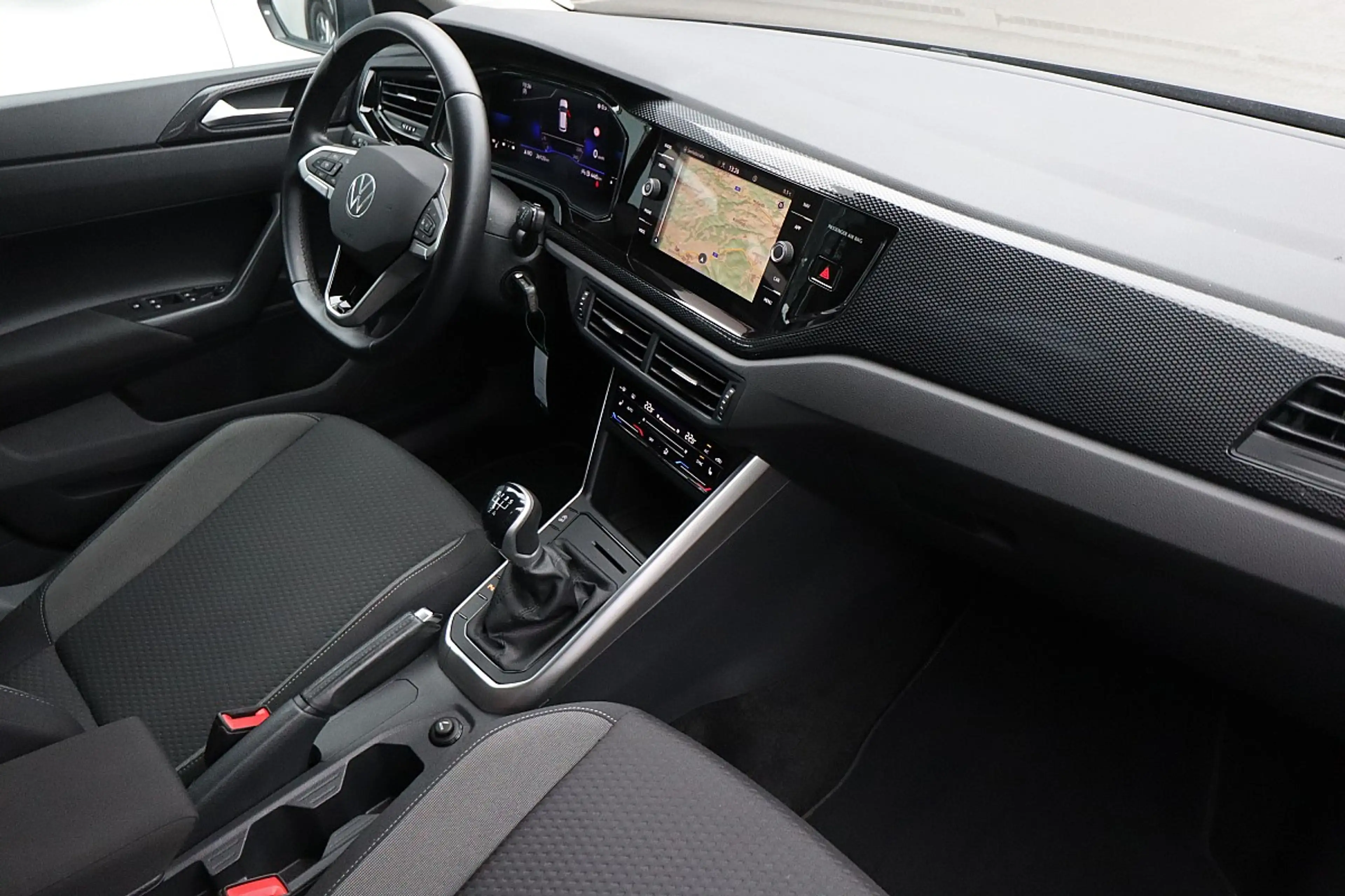 Volkswagen Polo 1,0 TSI Life ACC, LED, Navi, Kamera, Fernlichta... — photo 4