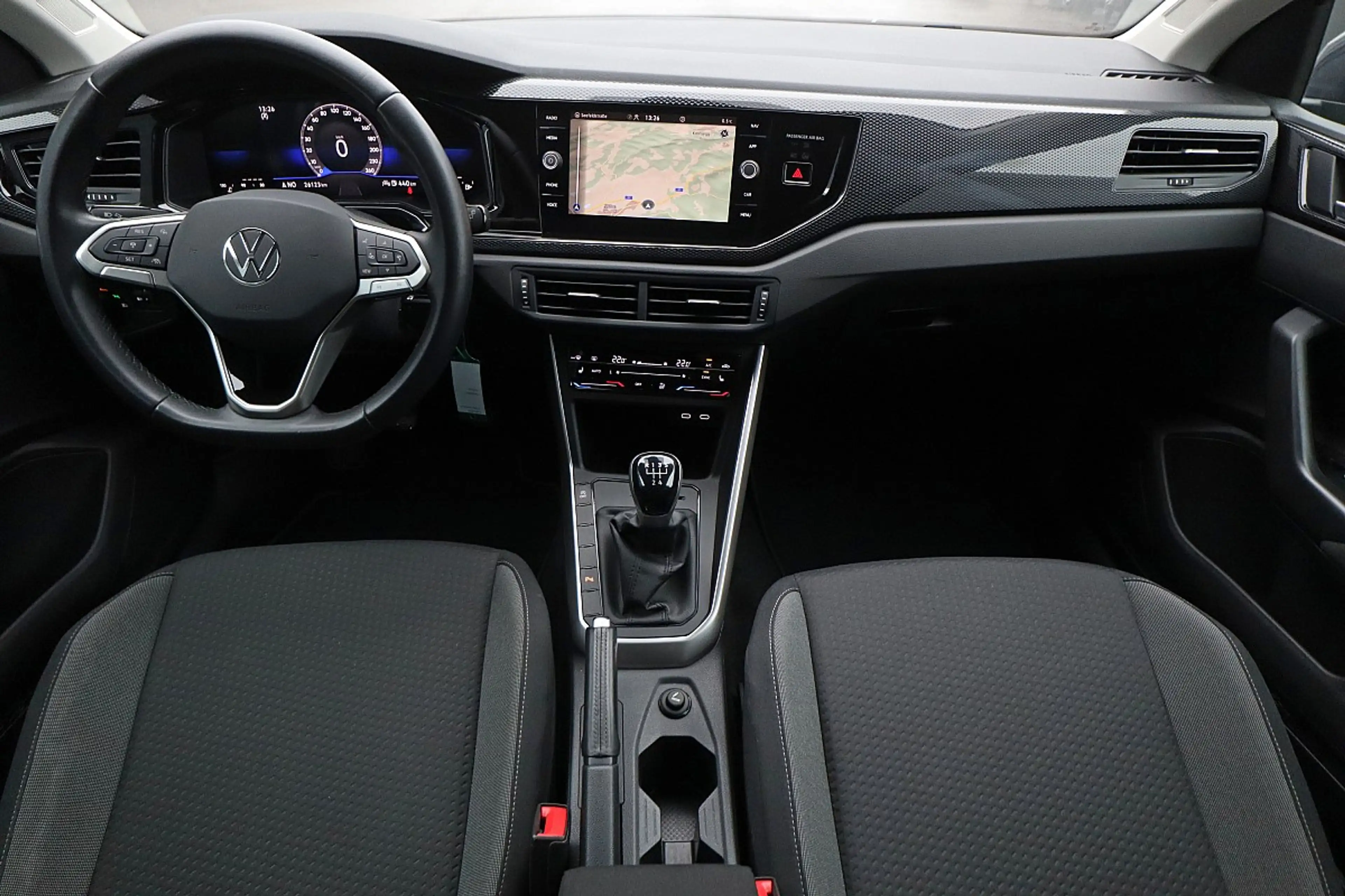 Volkswagen Polo 1,0 TSI Life ACC, LED, Navi, Kamera, Fernlichta... — photo 10