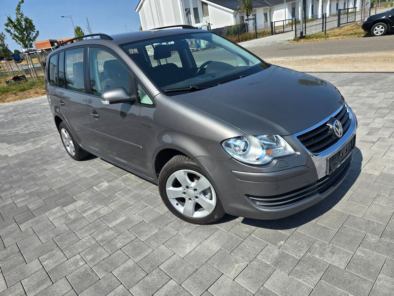 Volkswagen Touran Trendline — photo 5