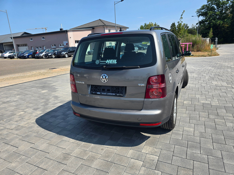 Volkswagen Touran Trendline — photo 6