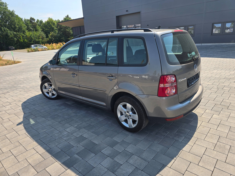 Volkswagen Touran Trendline — photo 10