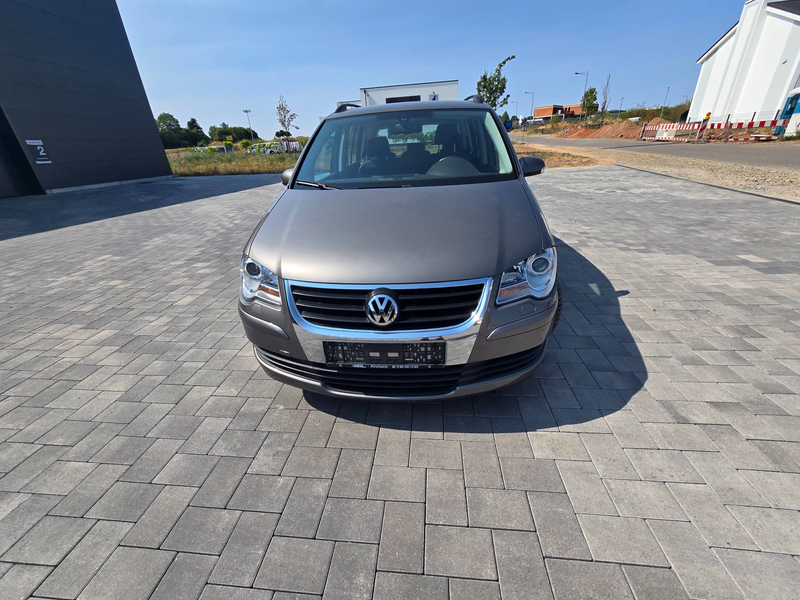 Volkswagen Touran Trendline — photo 15