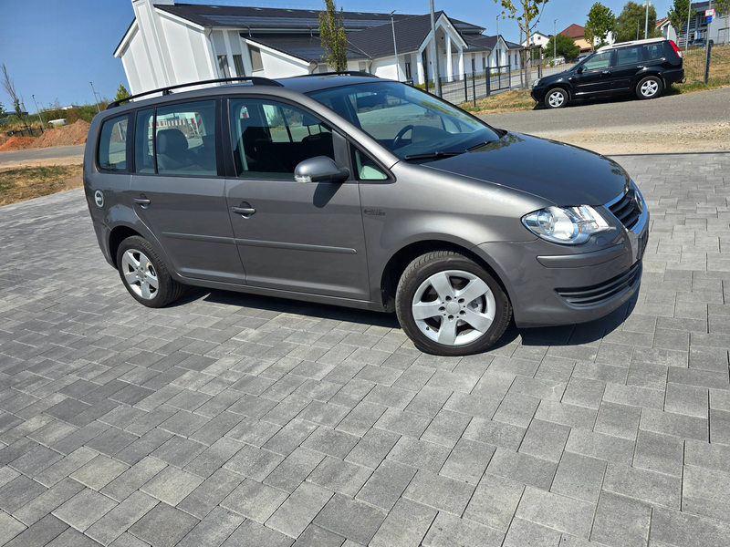 Volkswagen Touran Trendline — photo 3