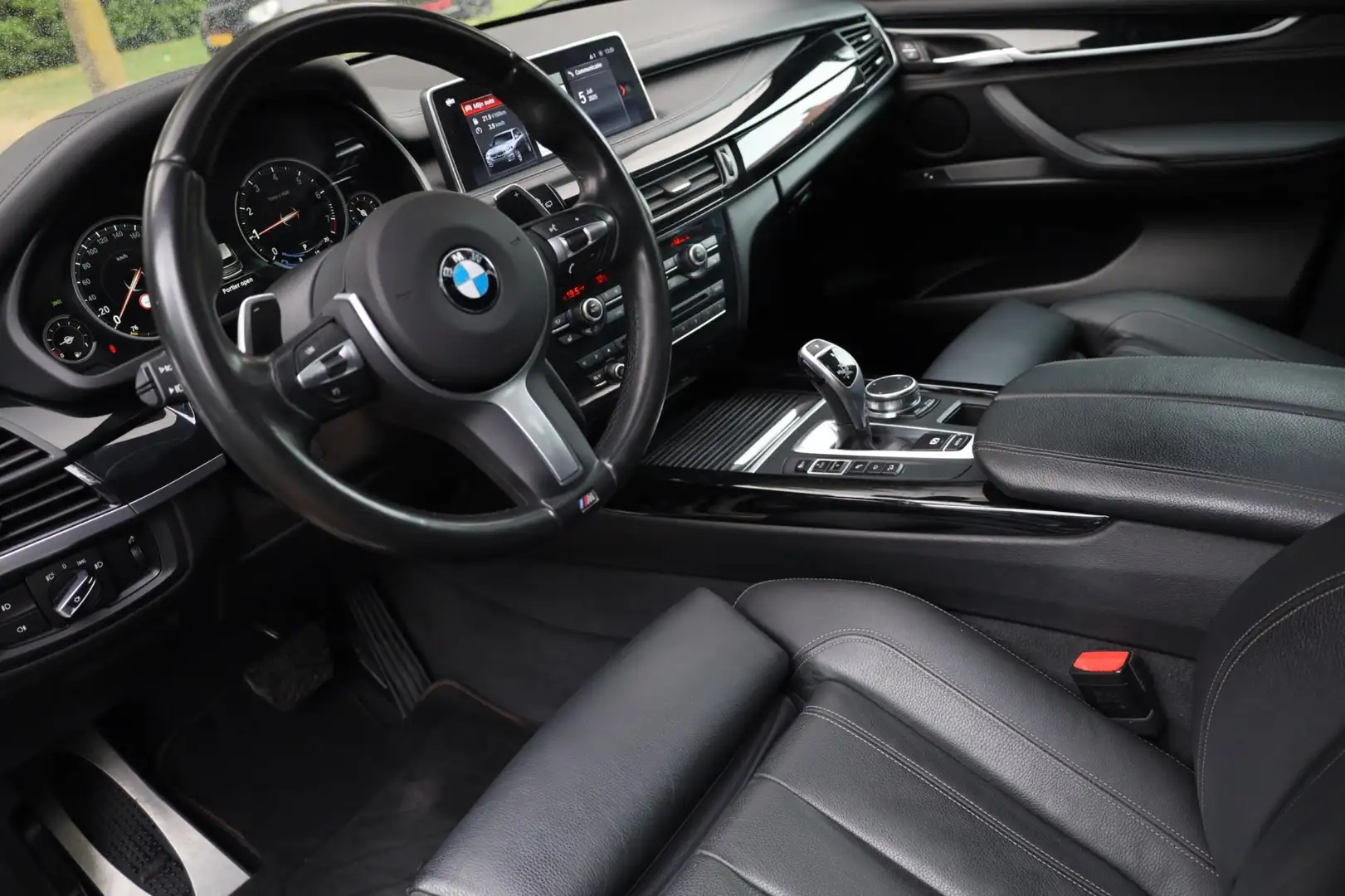 BMW X5 XDrive35i M Sport Edition Aut. | M-Pakket | 22 Inc Wit - 2