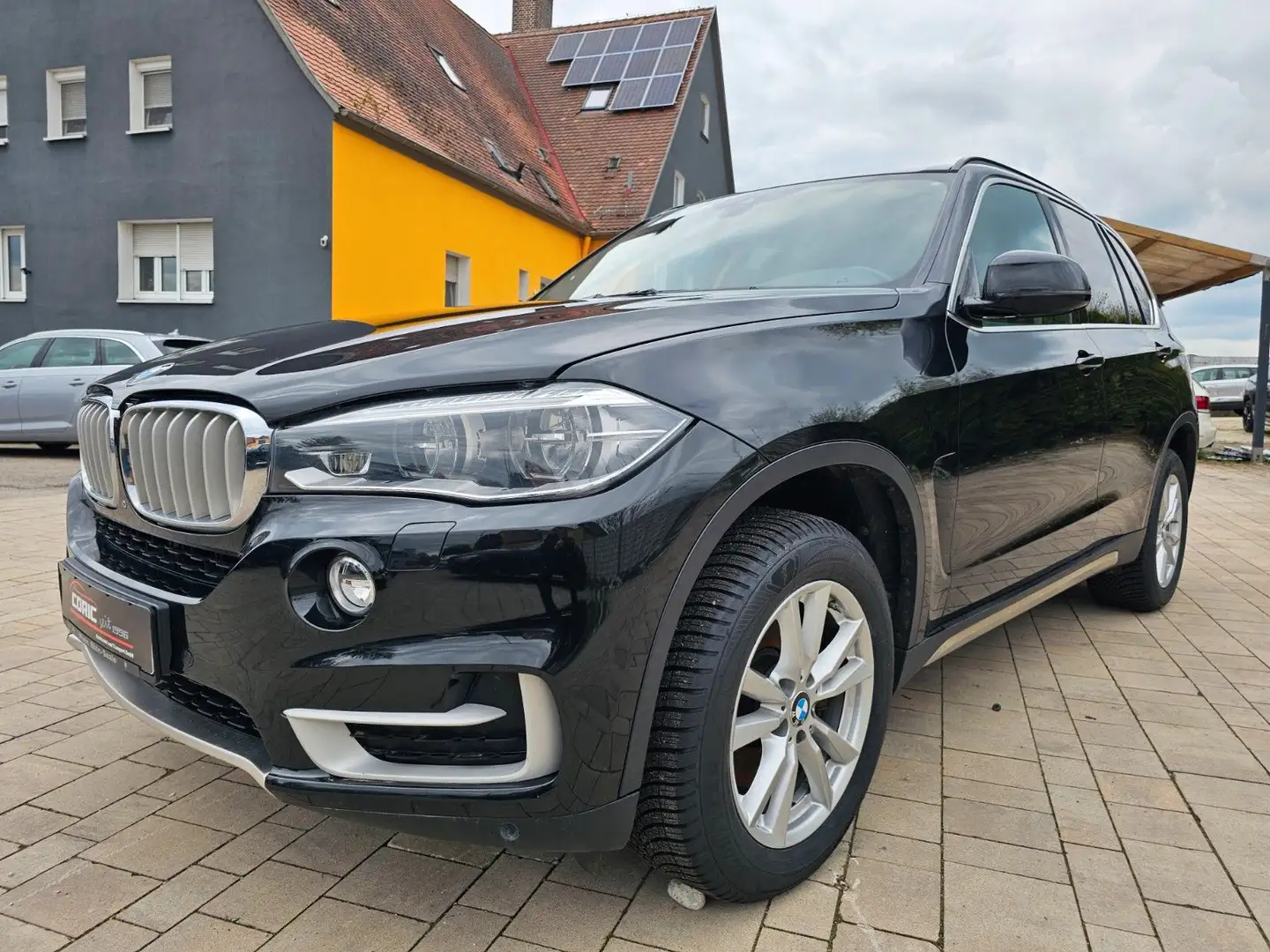 BMW X5 Baureihe X5 xDrive 40 d / MOTORSCHADEN Noir - 2